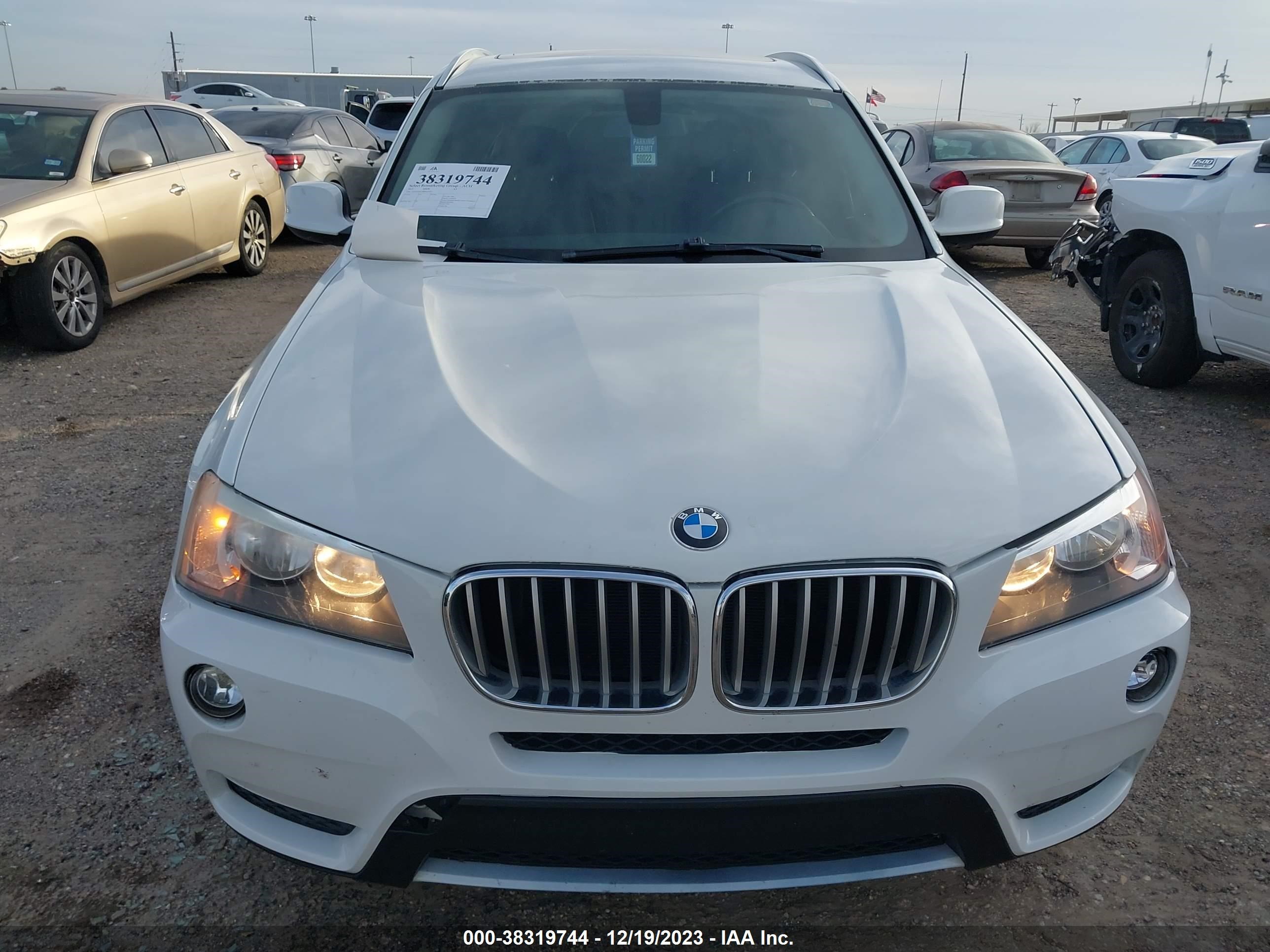 Photo 5 VIN: 5UXWX9C54D0A22057 - BMW X3 