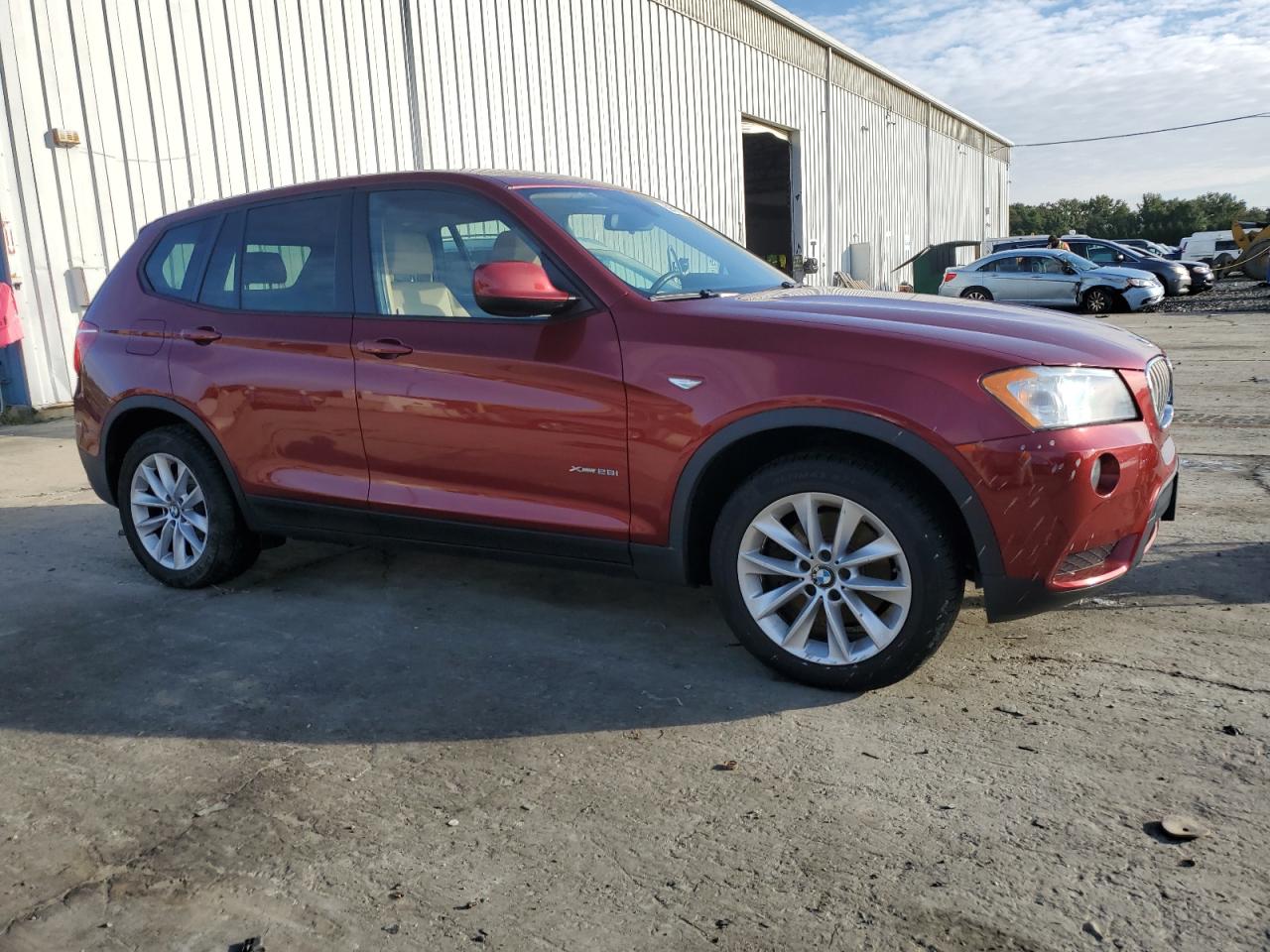 Photo 3 VIN: 5UXWX9C54E0D20447 - BMW X3 