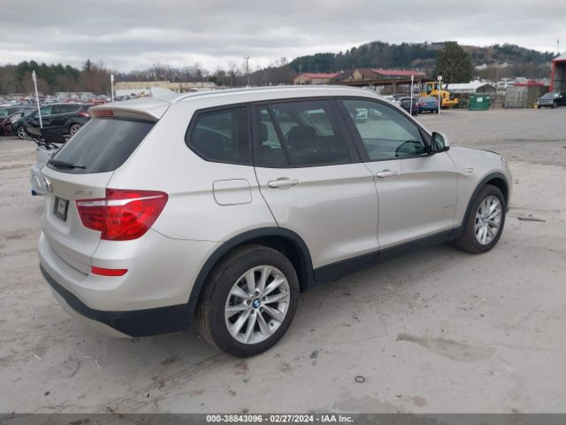 Photo 3 VIN: 5UXWX9C54F0D53577 - BMW X3 