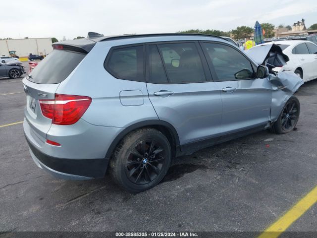 Photo 3 VIN: 5UXWX9C55D0A22780 - BMW X3 