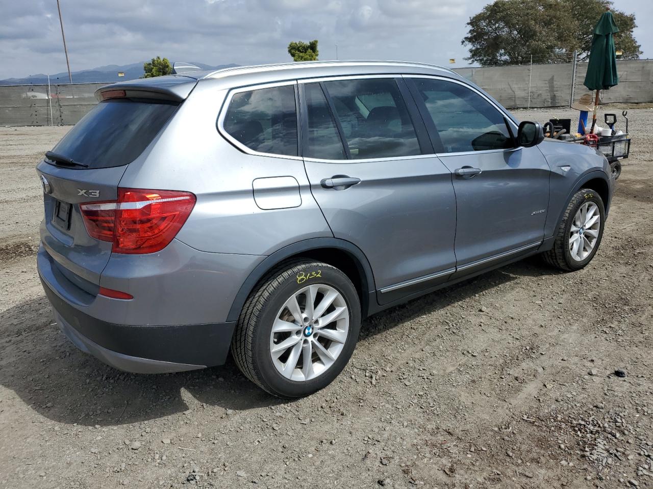 Photo 2 VIN: 5UXWX9C55E0D15077 - BMW X3 