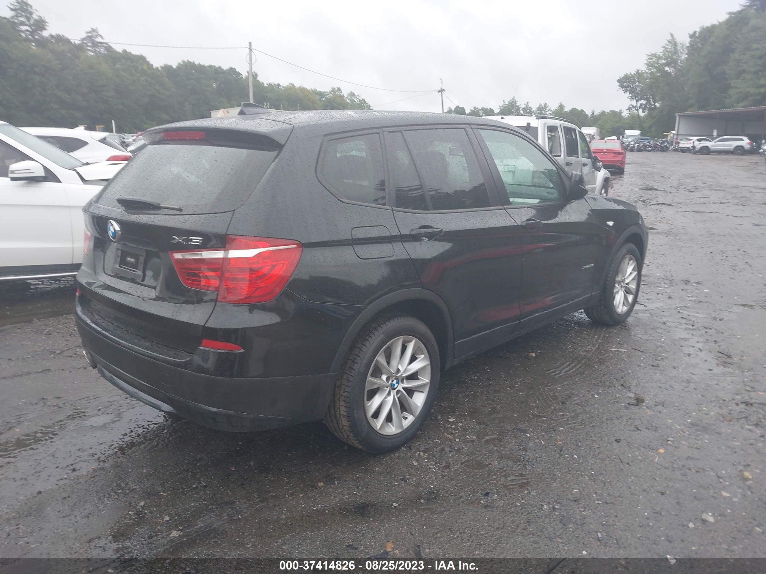 Photo 3 VIN: 5UXWX9C55E0D31814 - BMW X3 