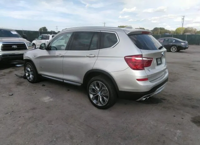 Photo 2 VIN: 5UXWX9C55F0D45424 - BMW X3 