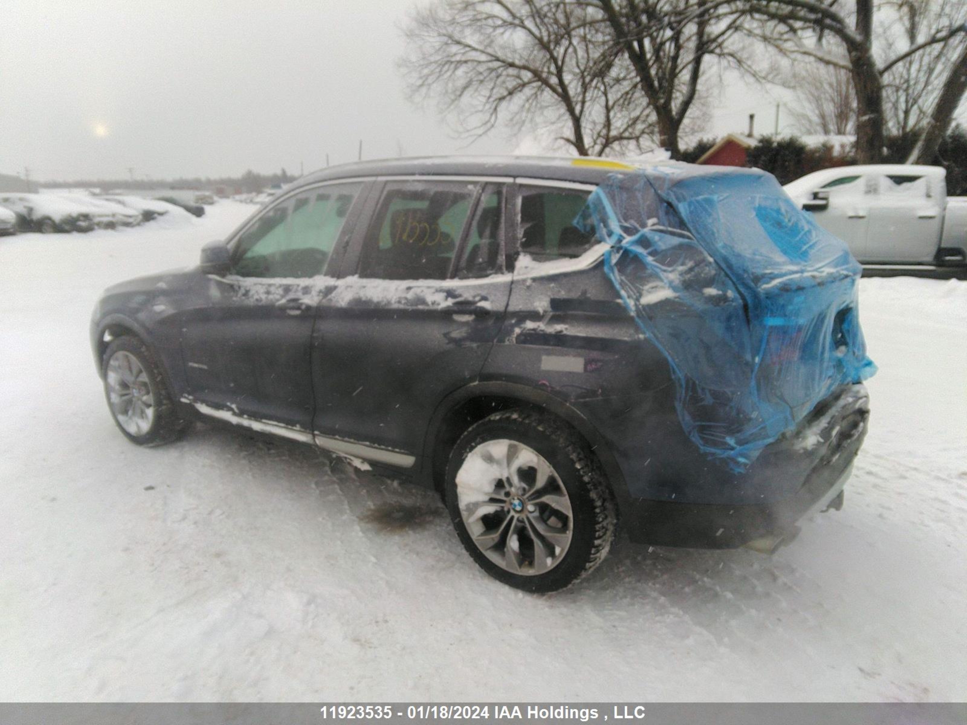 Photo 2 VIN: 5UXWX9C55G0D93247 - BMW X3 