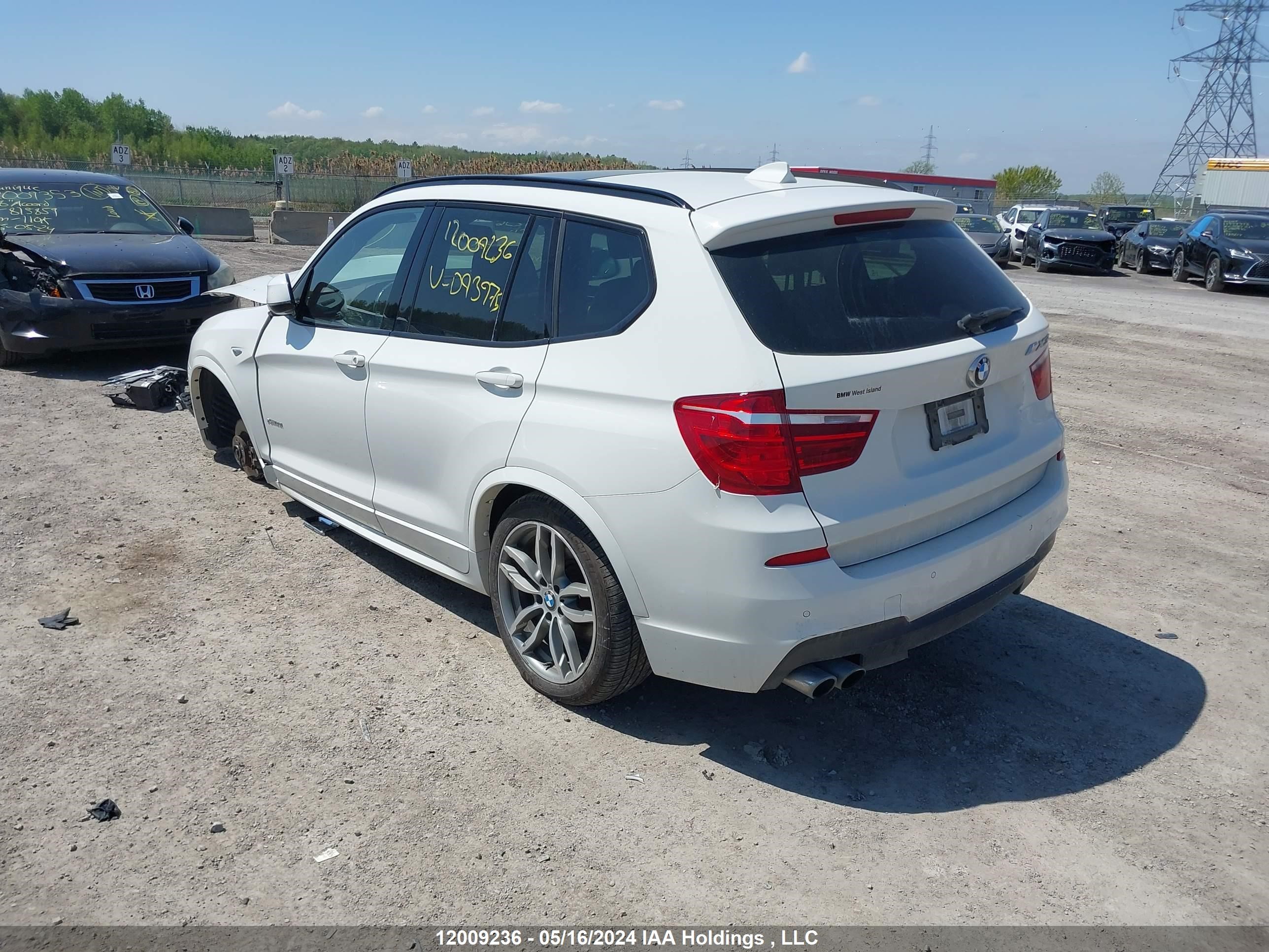 Photo 2 VIN: 5UXWX9C55G0D93975 - BMW X3 