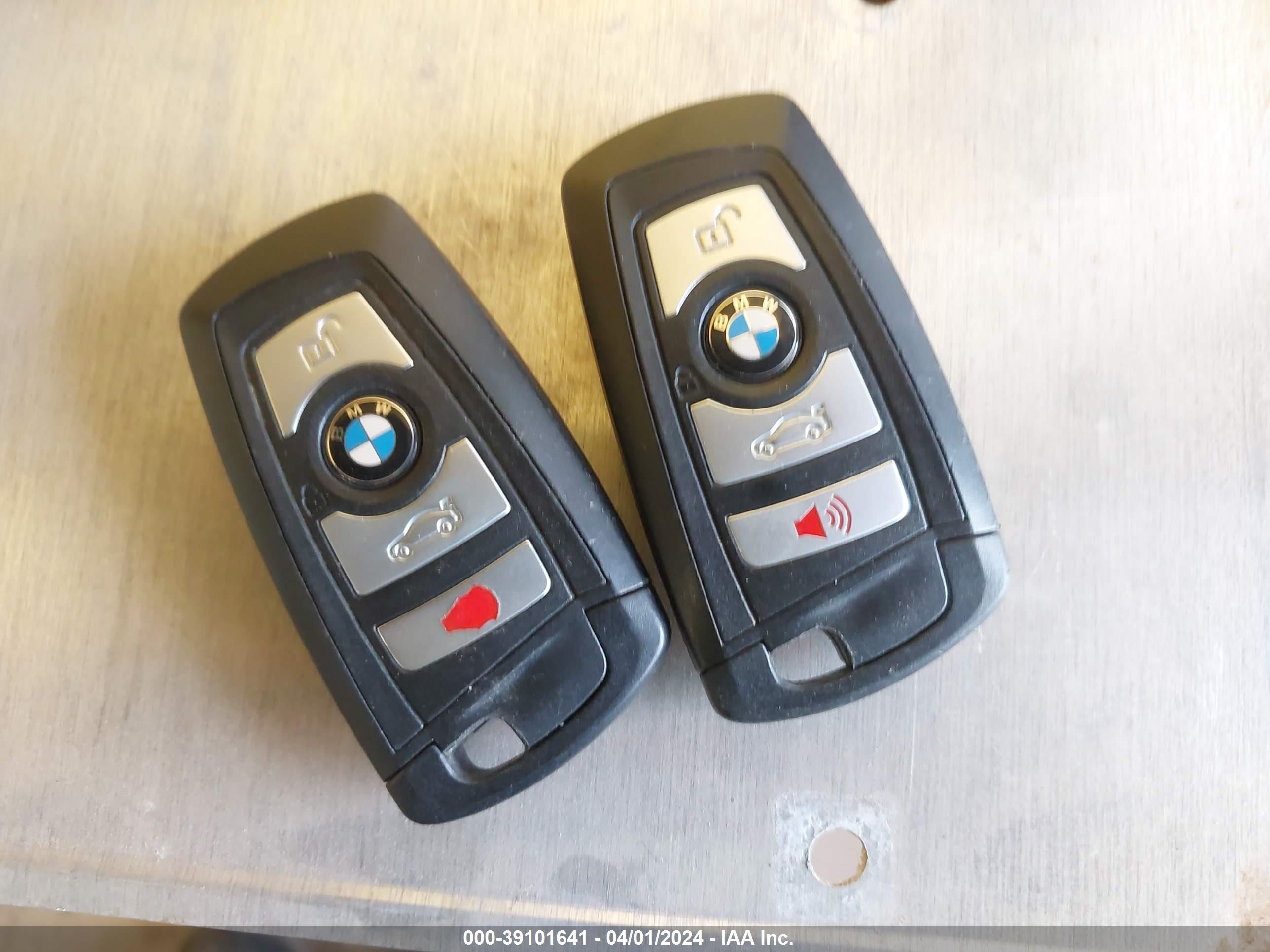 Photo 10 VIN: 5UXWX9C56D0A21010 - BMW X3 