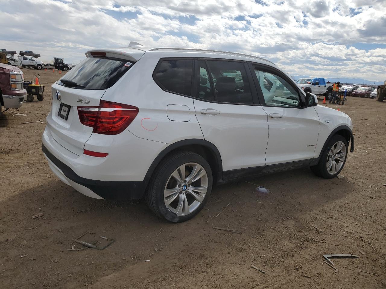 Photo 2 VIN: 5UXWX9C56G0D81589 - BMW X3 