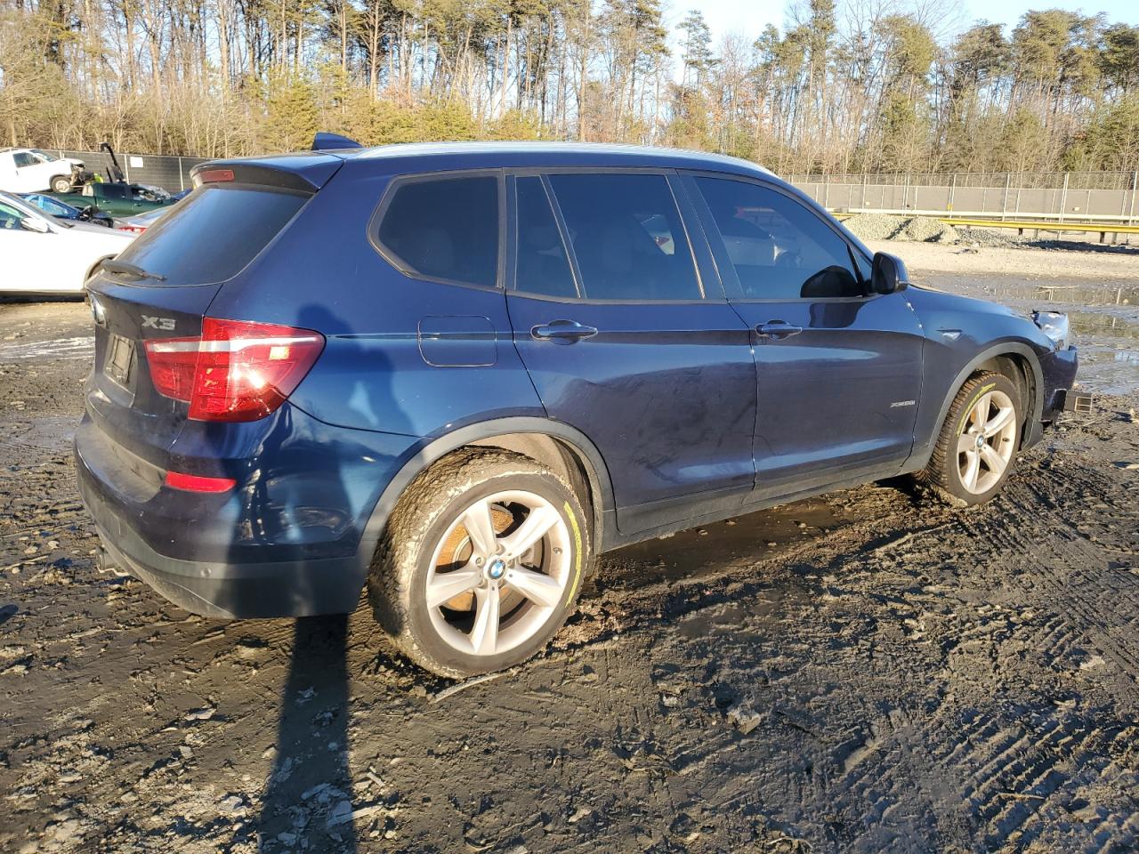 Photo 2 VIN: 5UXWX9C56H0D98121 - BMW X3 