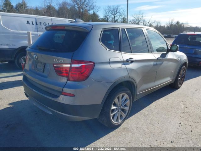 Photo 3 VIN: 5UXWX9C57D0A10064 - BMW X3 