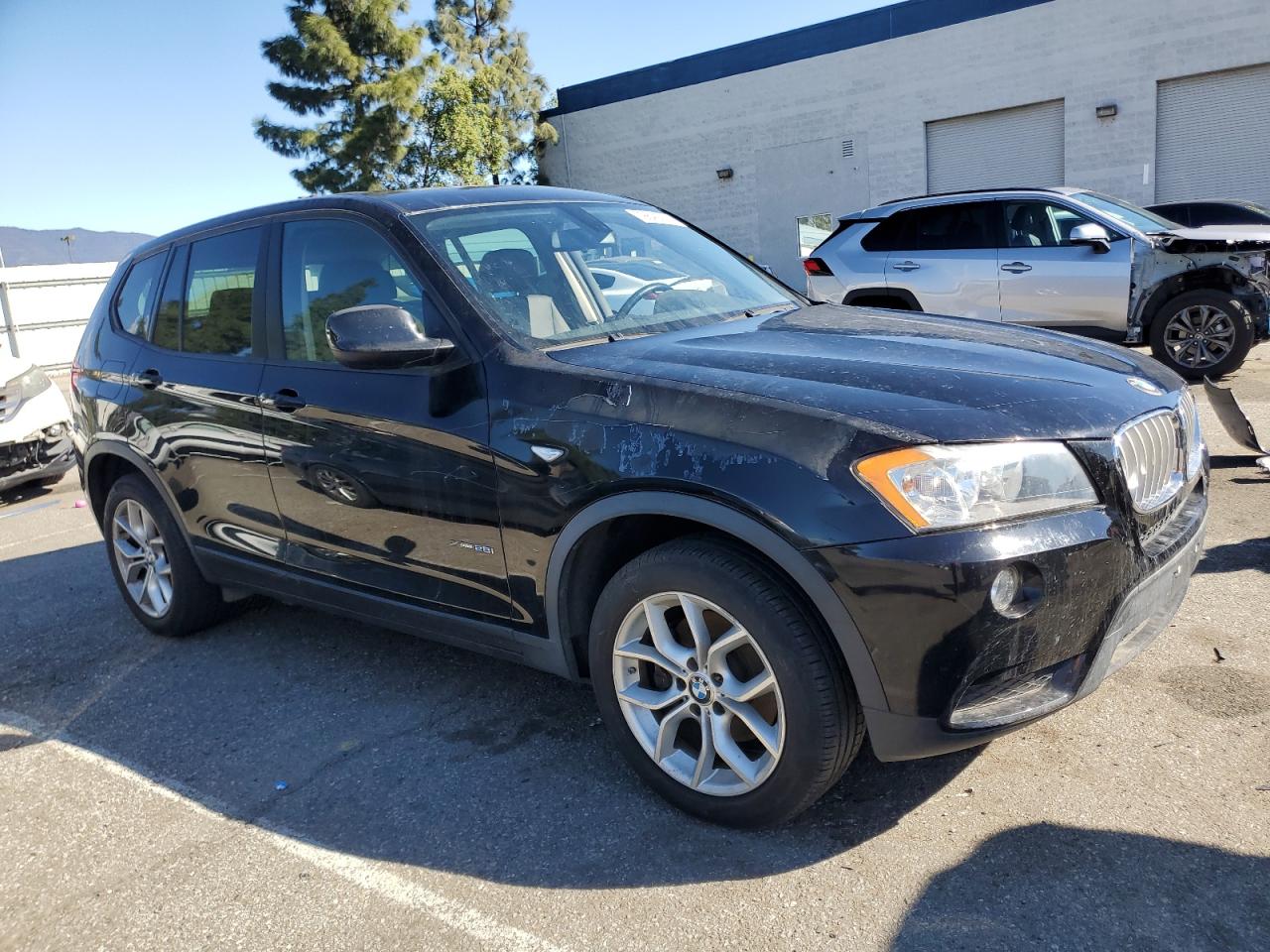 Photo 3 VIN: 5UXWX9C57D0A32498 - BMW X3 