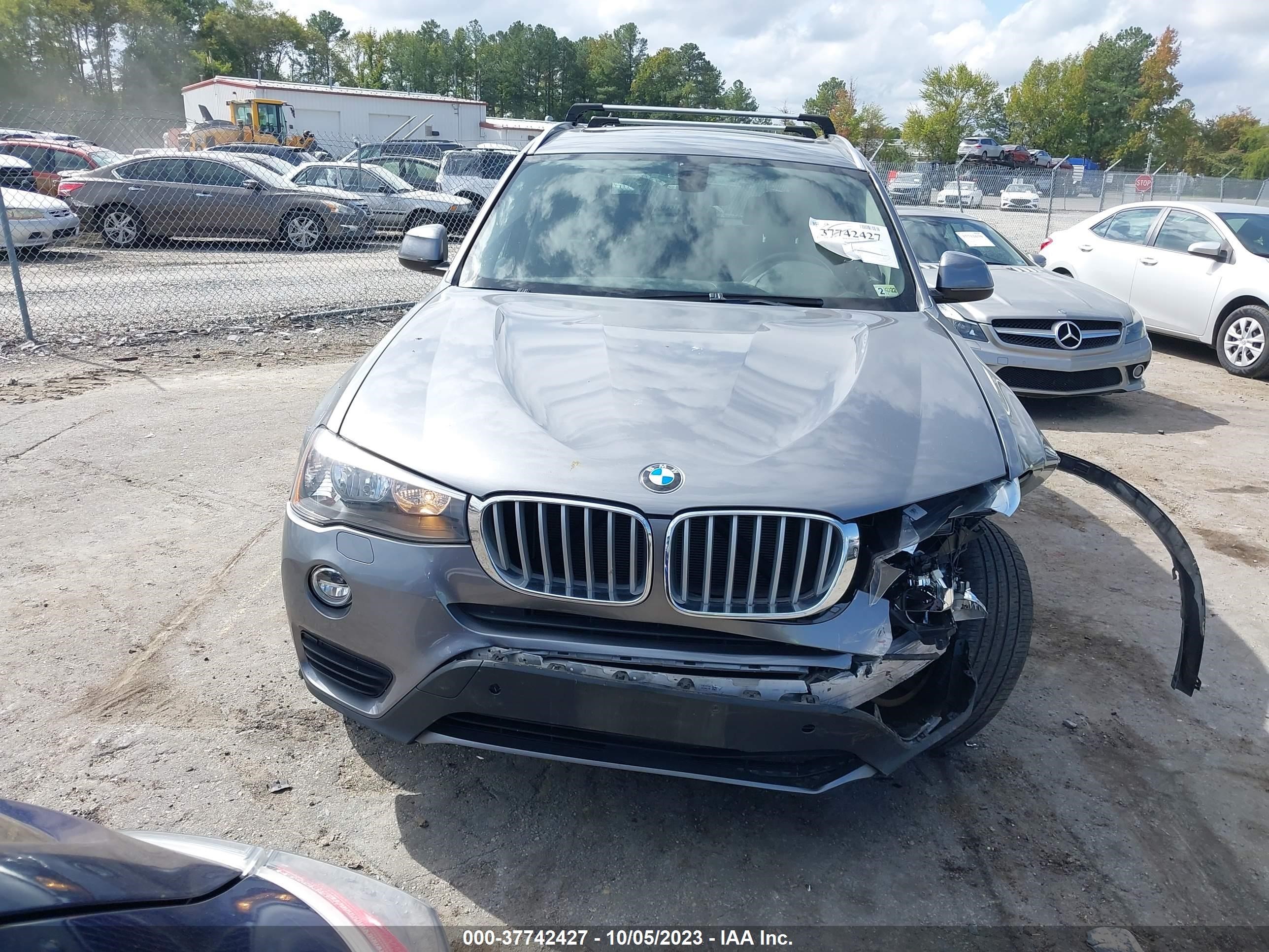 Photo 11 VIN: 5UXWX9C57F0D48986 - BMW X3 