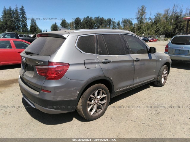 Photo 3 VIN: 5UXWX9C58D0A18836 - BMW X3 