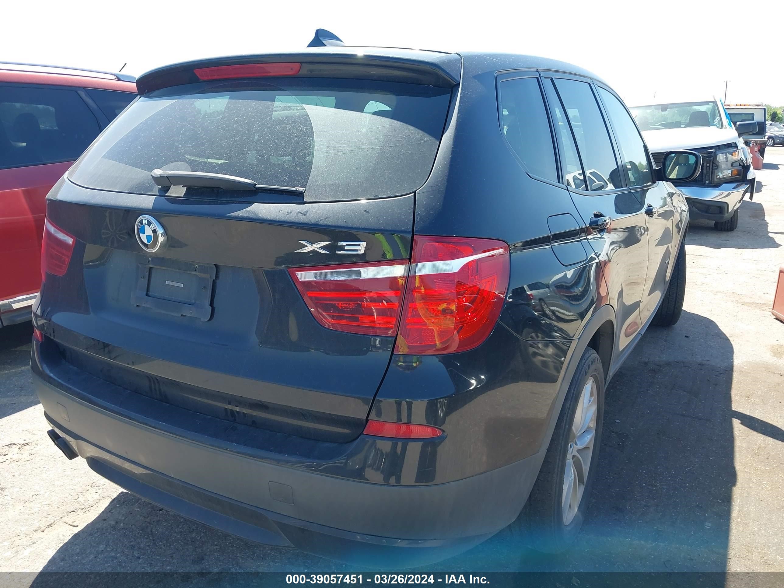 Photo 3 VIN: 5UXWX9C58D0D02533 - BMW X3 