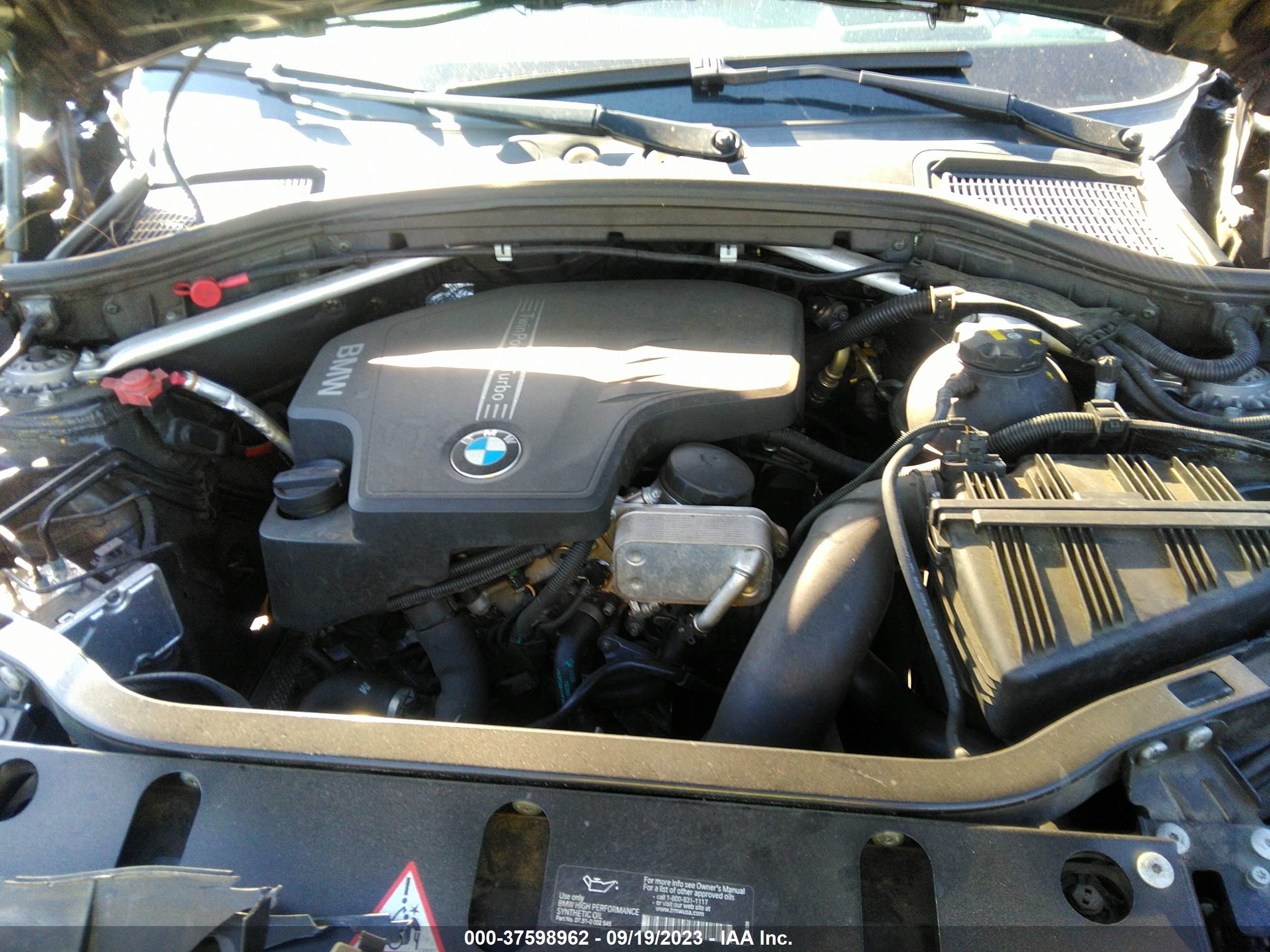 Photo 9 VIN: 5UXWX9C58F0D45675 - BMW X3 