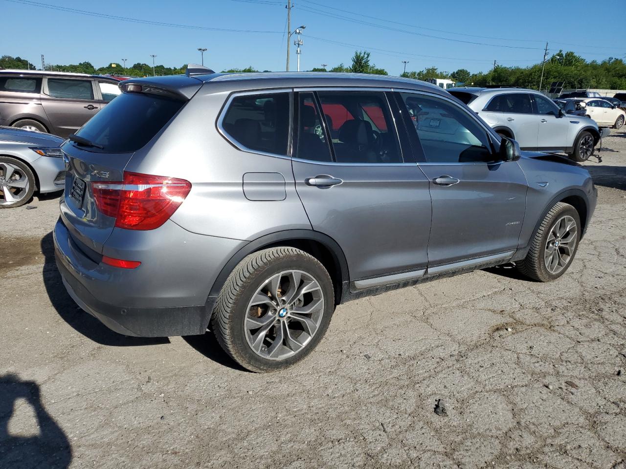 Photo 2 VIN: 5UXWX9C58F0D48902 - BMW X3 