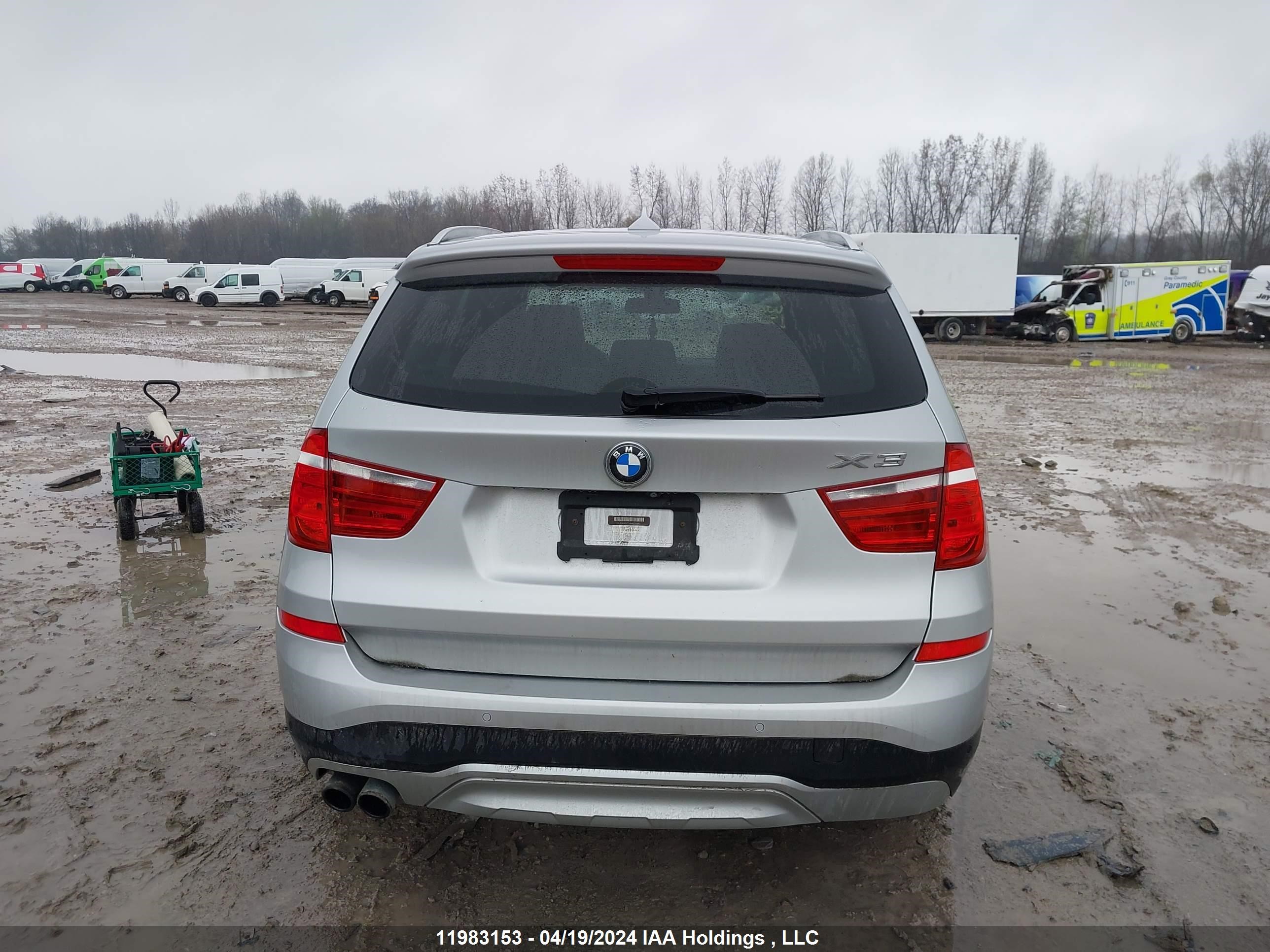 Photo 15 VIN: 5UXWX9C58H0T10845 - BMW X3 