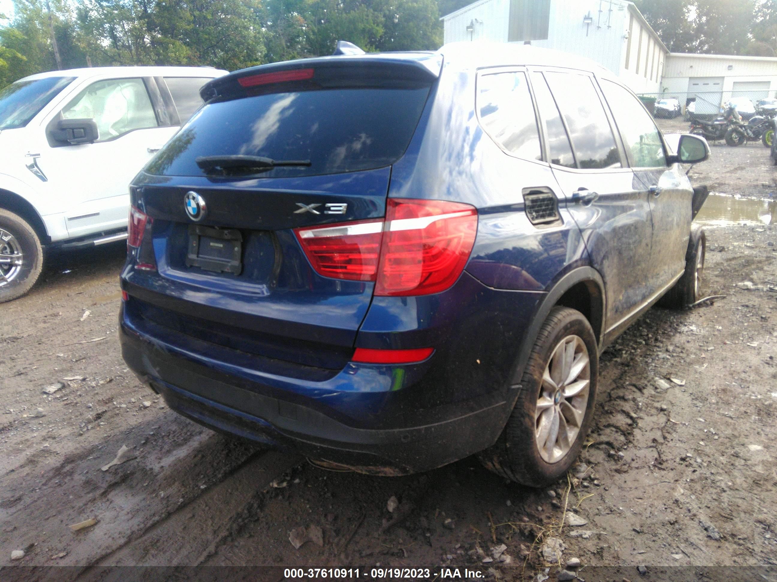 Photo 3 VIN: 5UXWX9C59G0D63717 - BMW X3 