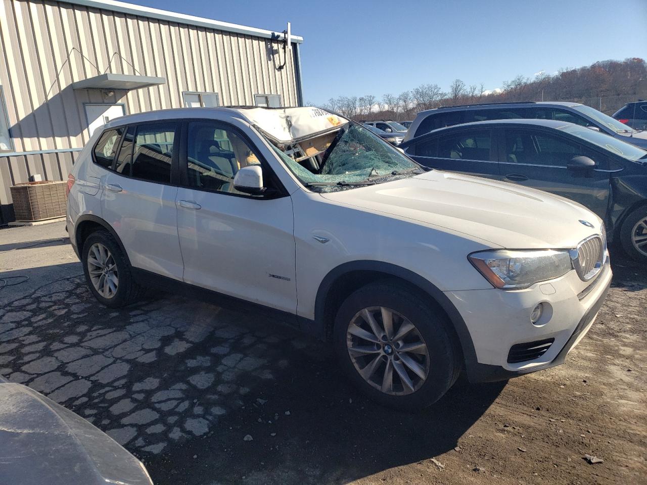 Photo 3 VIN: 5UXWX9C59G0D69405 - BMW X3 