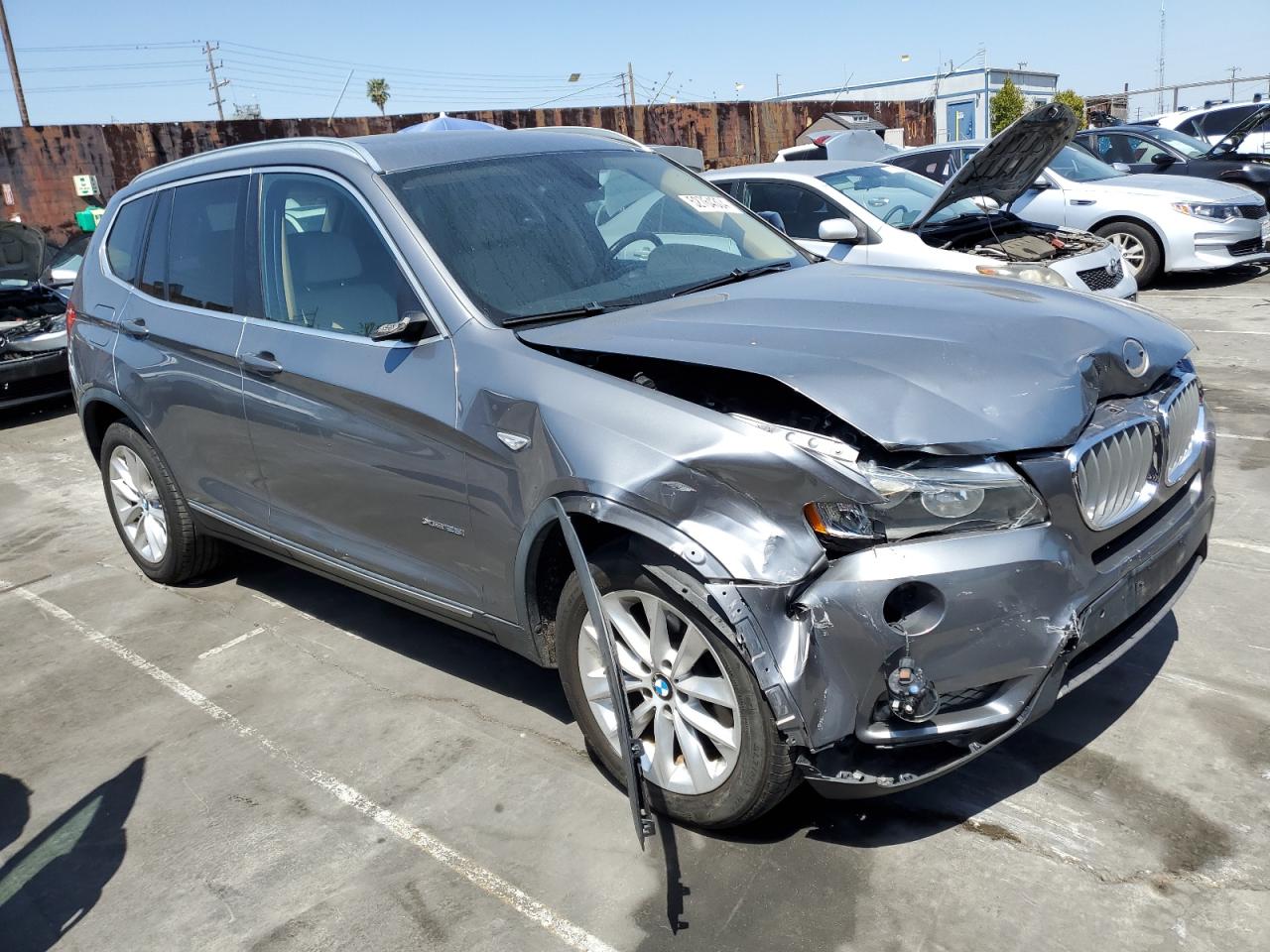 Photo 3 VIN: 5UXWX9C5XE0D13549 - BMW X3 