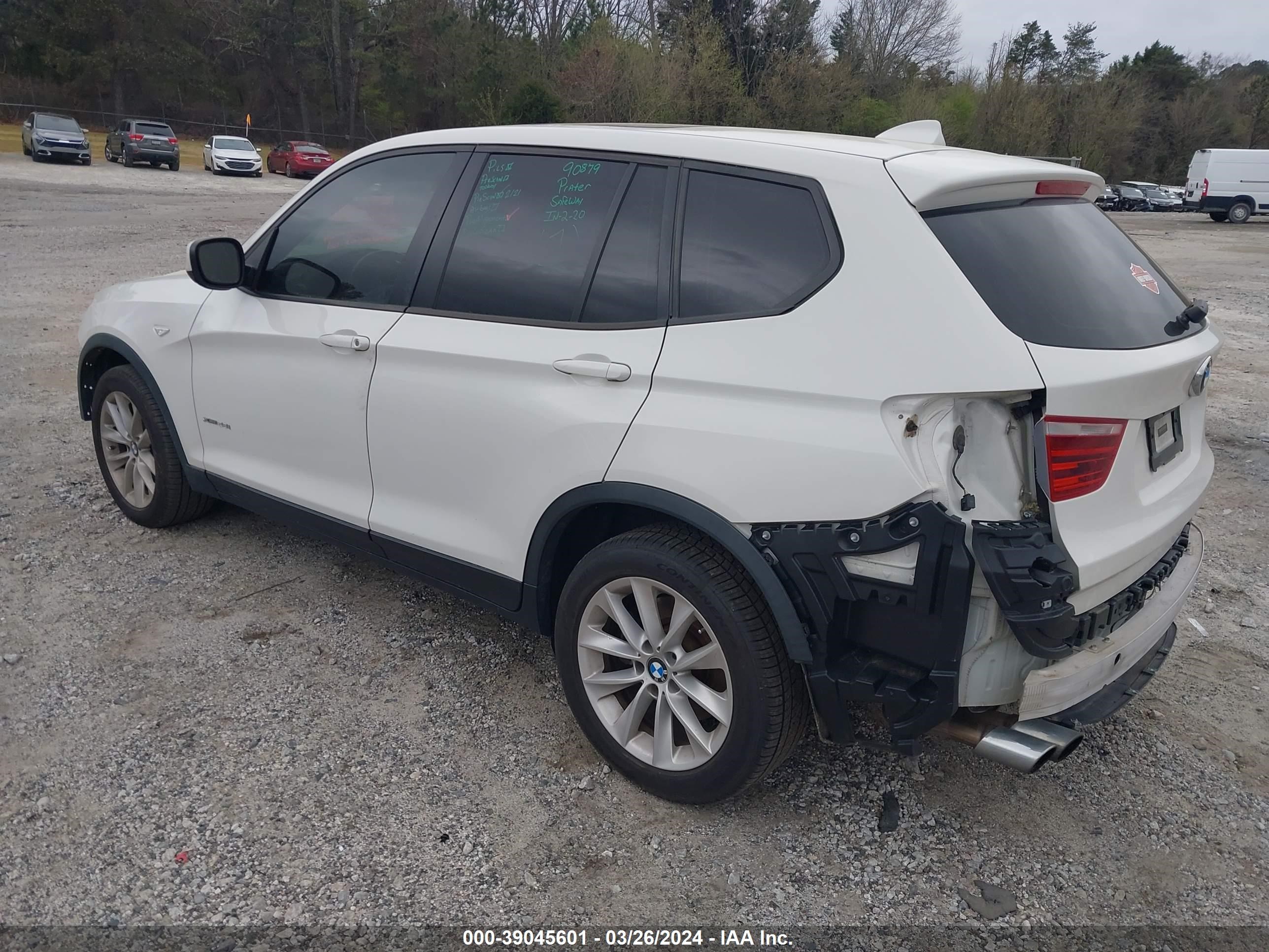 Photo 2 VIN: 5UXWX9C5XE0D22543 - BMW X3 