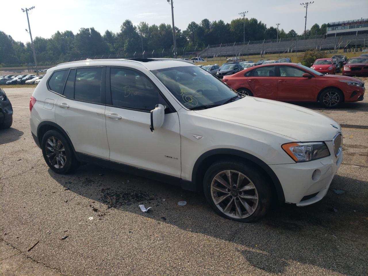 Photo 3 VIN: 5UXWX9C5XE0D32313 - BMW X3 