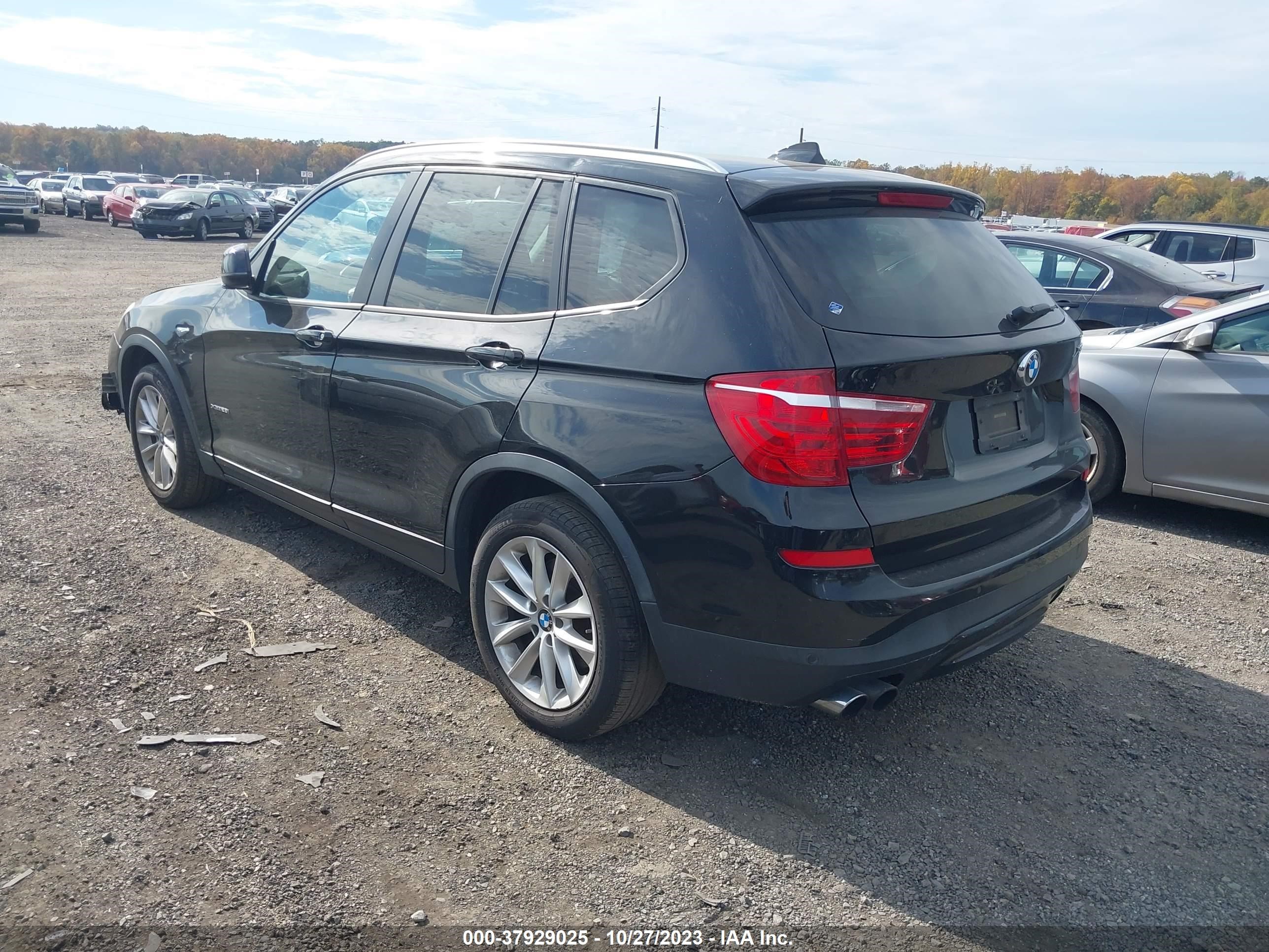 Photo 2 VIN: 5UXWX9C5XG0D62947 - BMW X3 