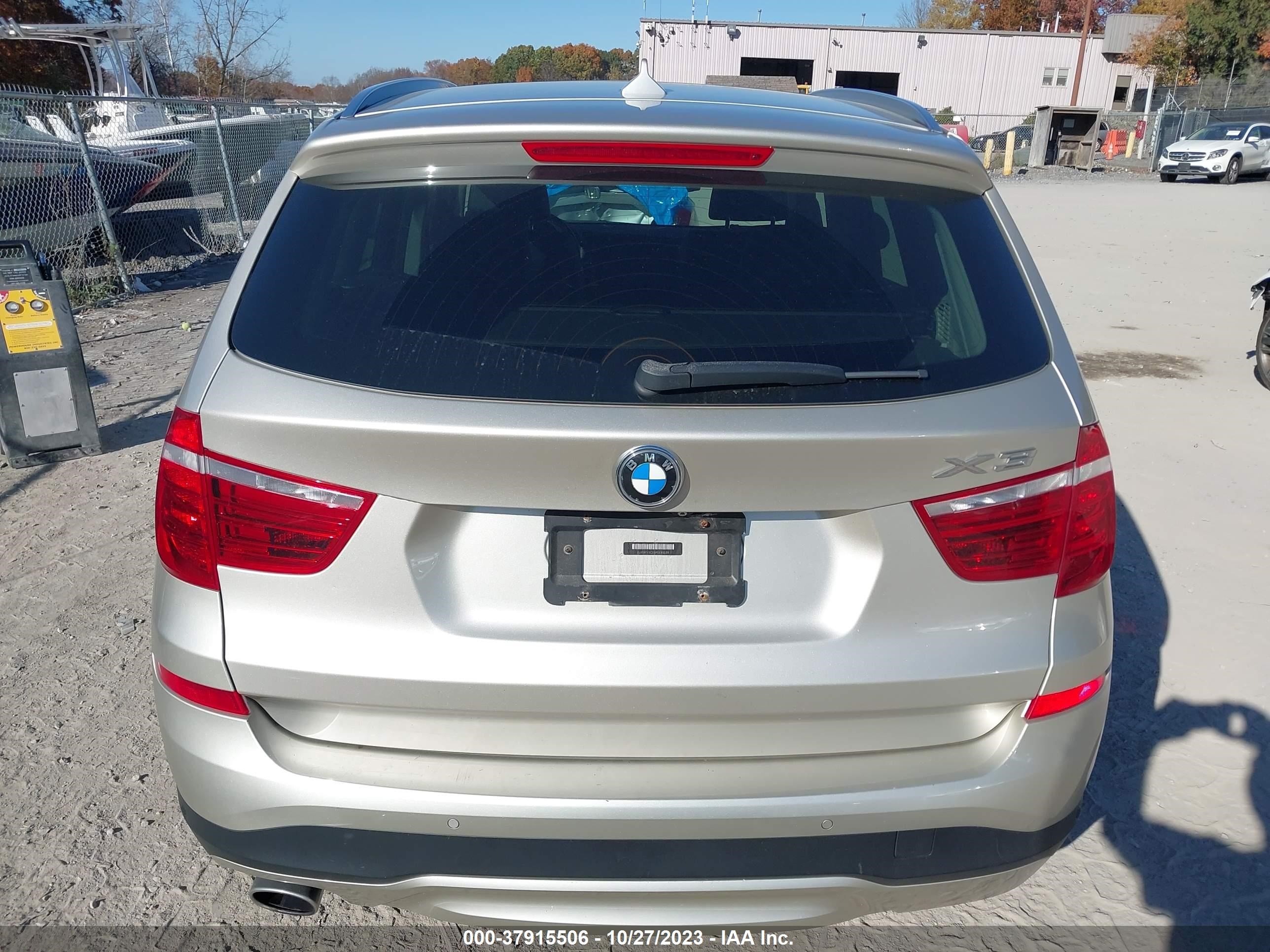 Photo 15 VIN: 5UXWY3C53F0E95039 - BMW X3 