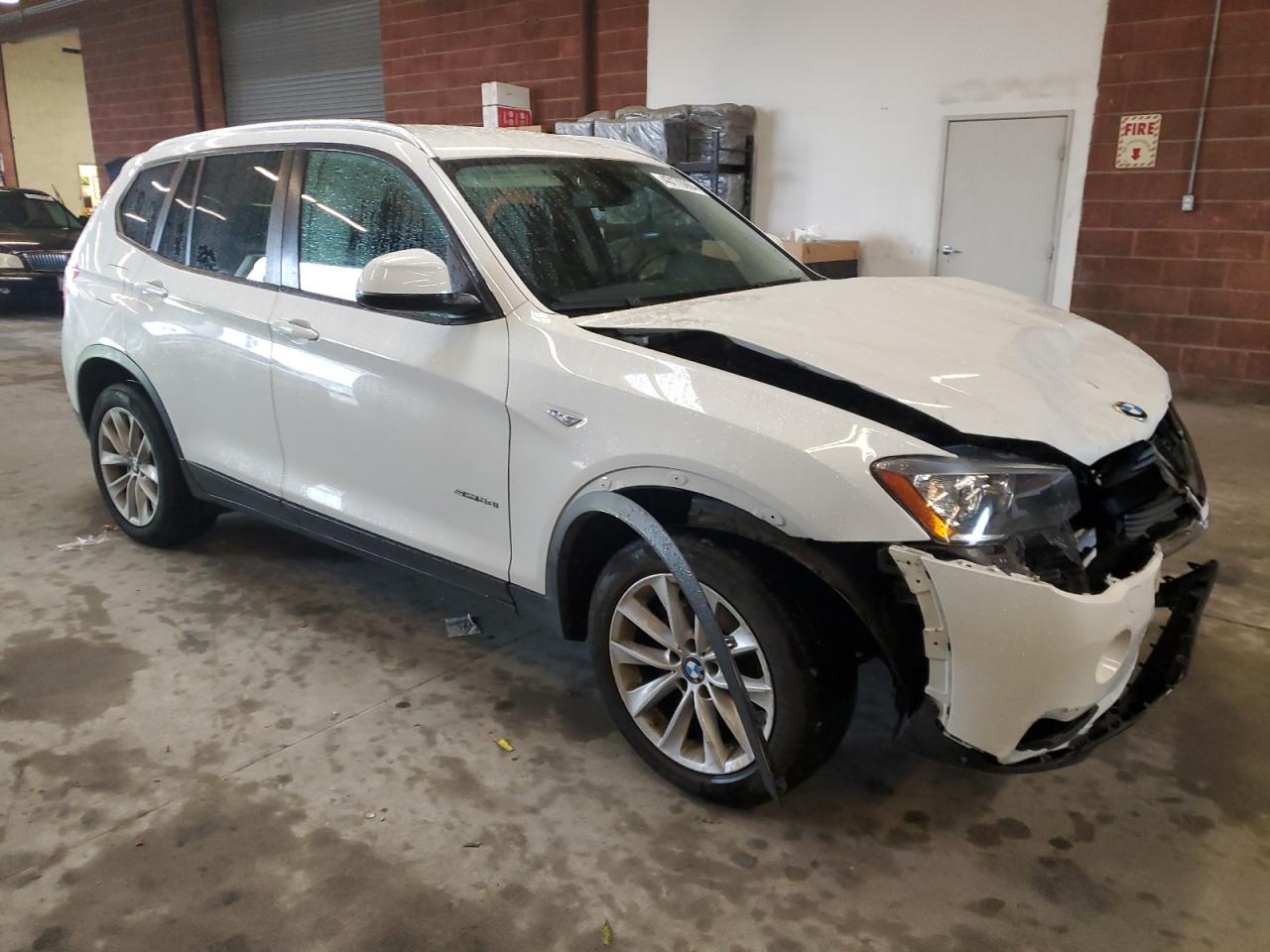 Photo 3 VIN: 5UXWZ7C31H0V90749 - BMW X3 