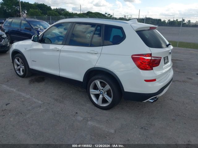 Photo 2 VIN: 5UXWZ7C31H0V94445 - BMW X3 