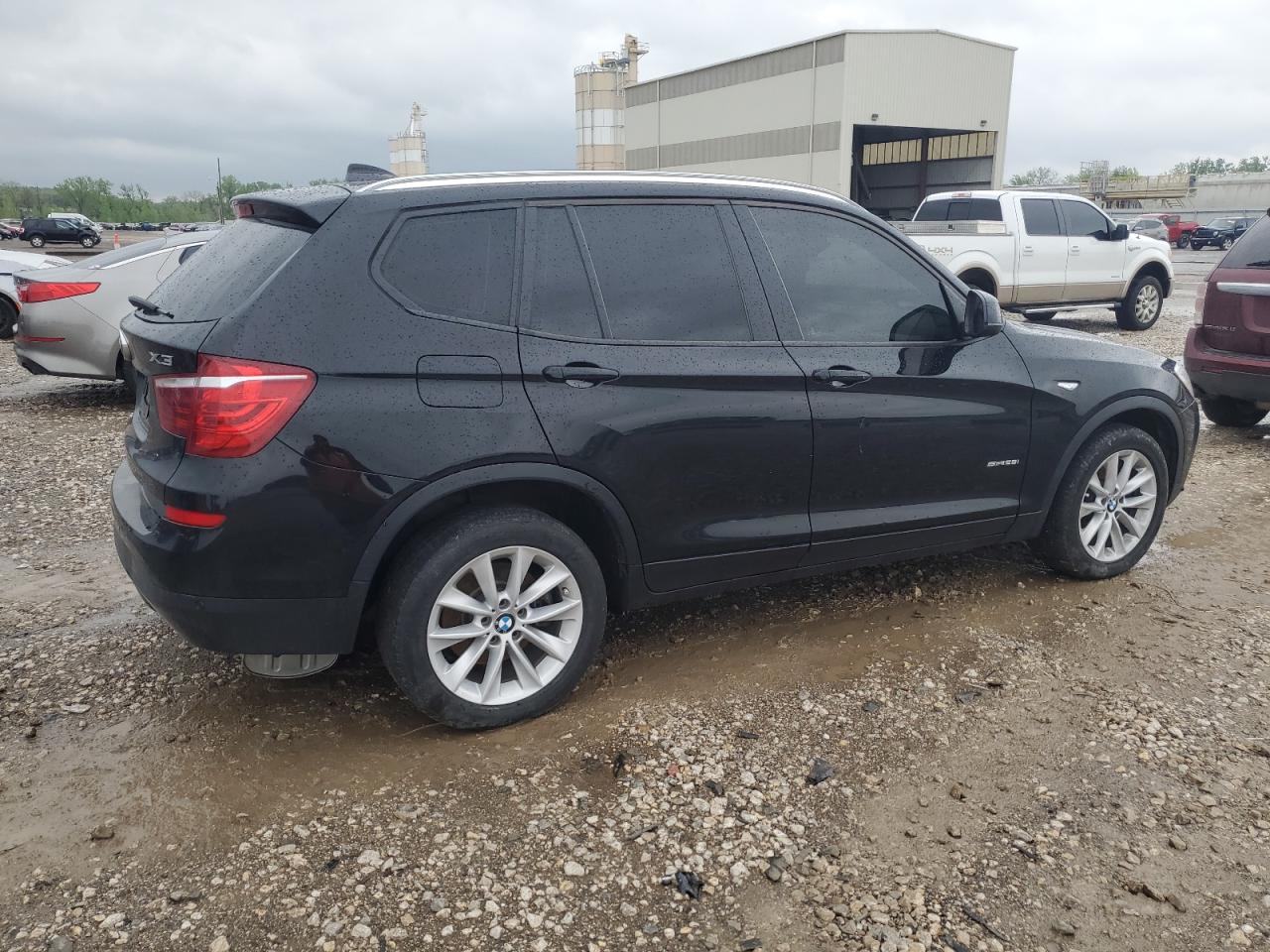 Photo 2 VIN: 5UXWZ7C33H0V93880 - BMW X3 