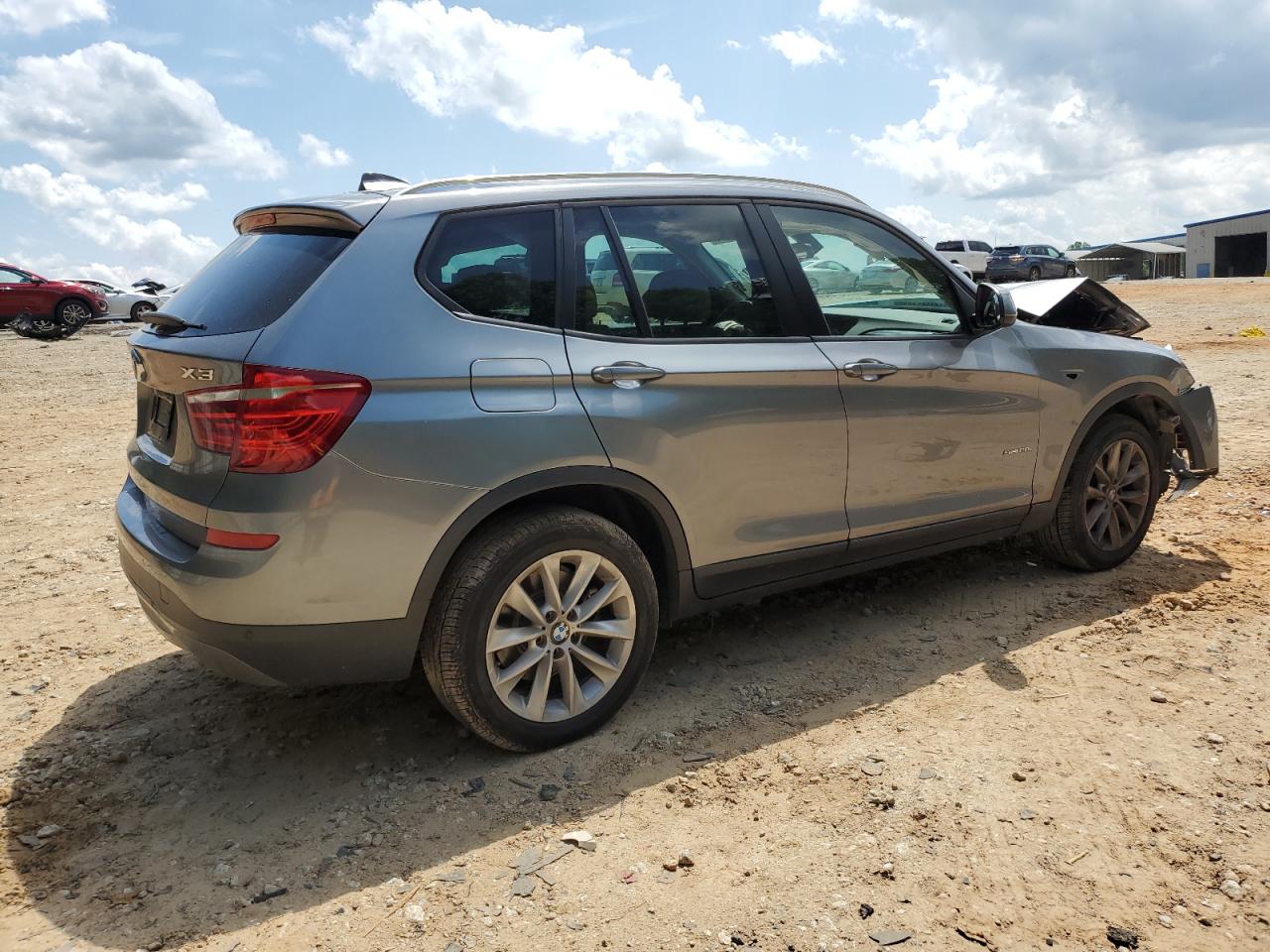 Photo 2 VIN: 5UXWZ7C3XH0V87641 - BMW X3 