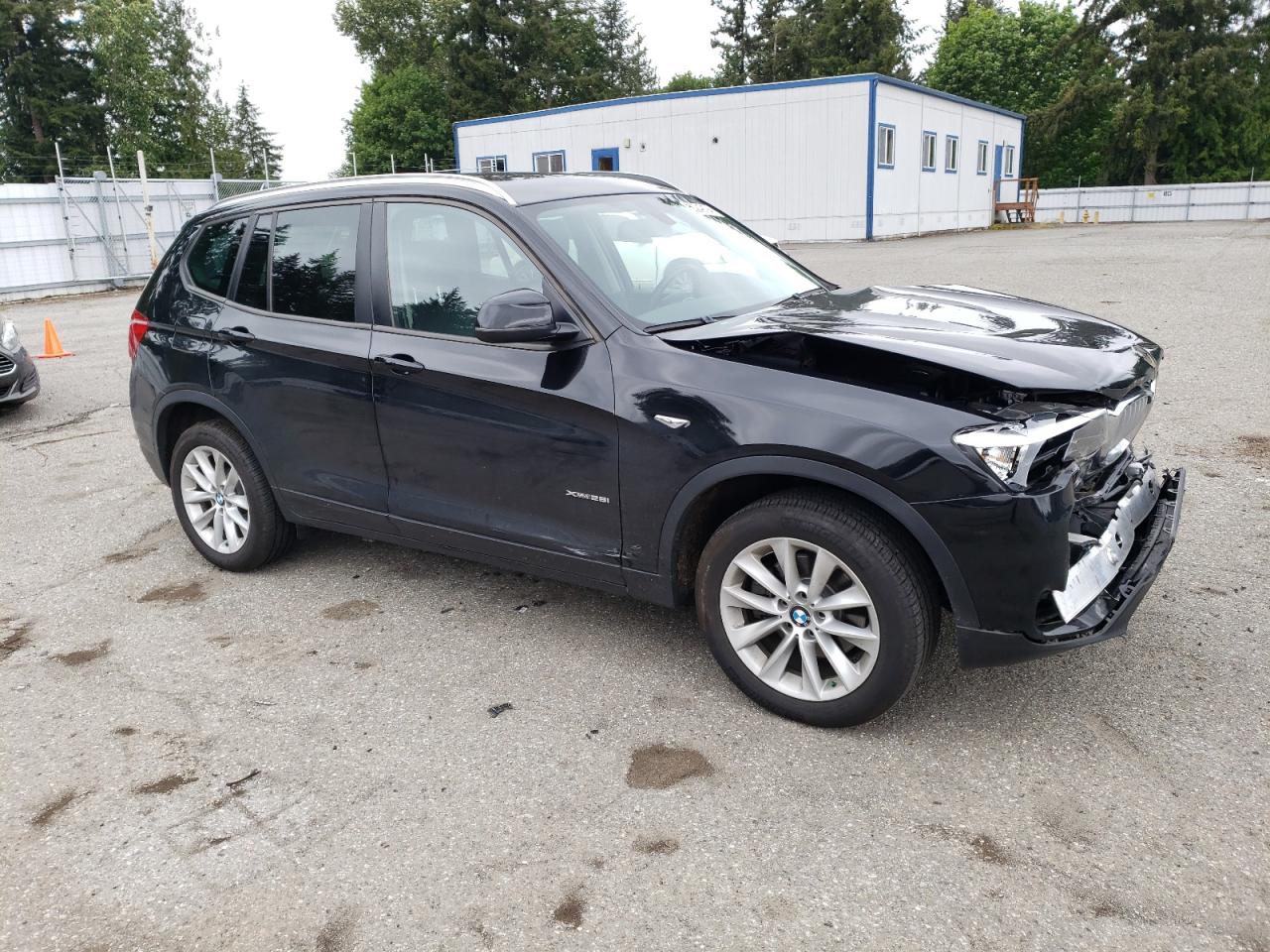 Photo 3 VIN: 5UXWZ7C3XH0X40180 - BMW X3 