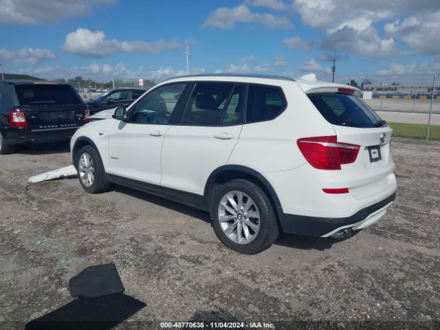 Photo 2 VIN: 5UXWZ7C51F0M83313 - BMW X3 