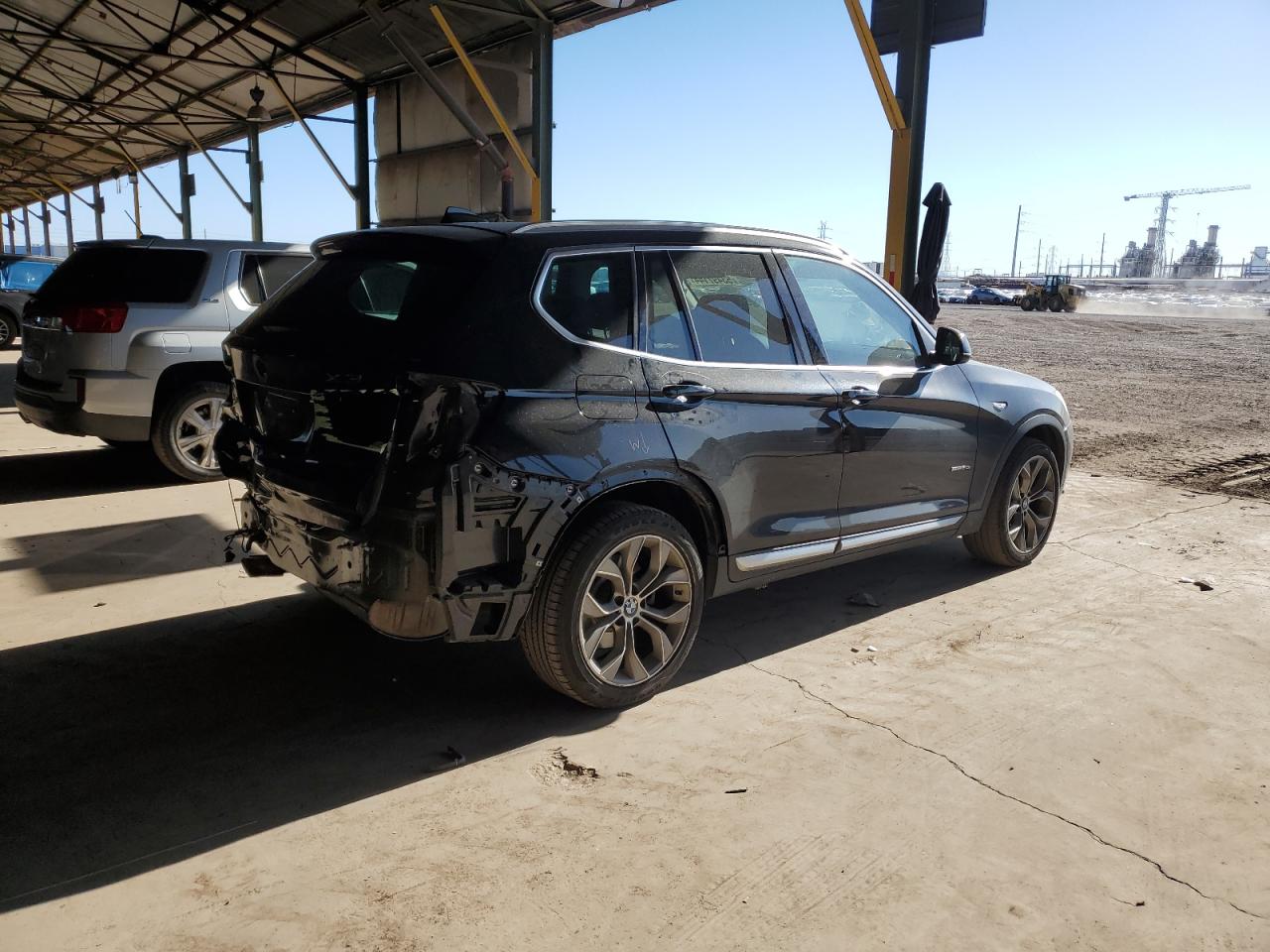 Photo 2 VIN: 5UXWZ7C52H0V85447 - BMW X3 