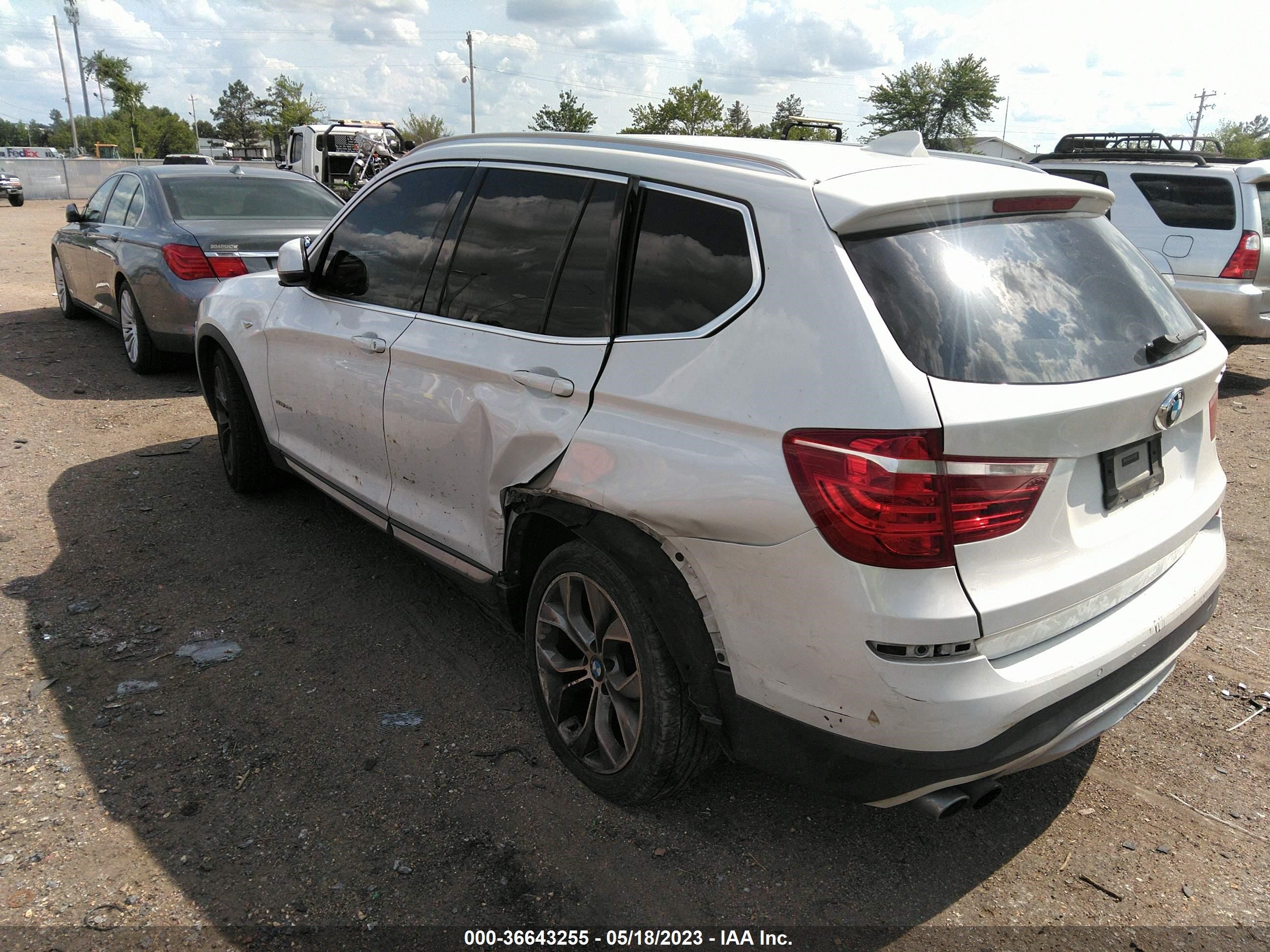 Photo 2 VIN: 5UXWZ7C57F0F75898 - BMW X3 