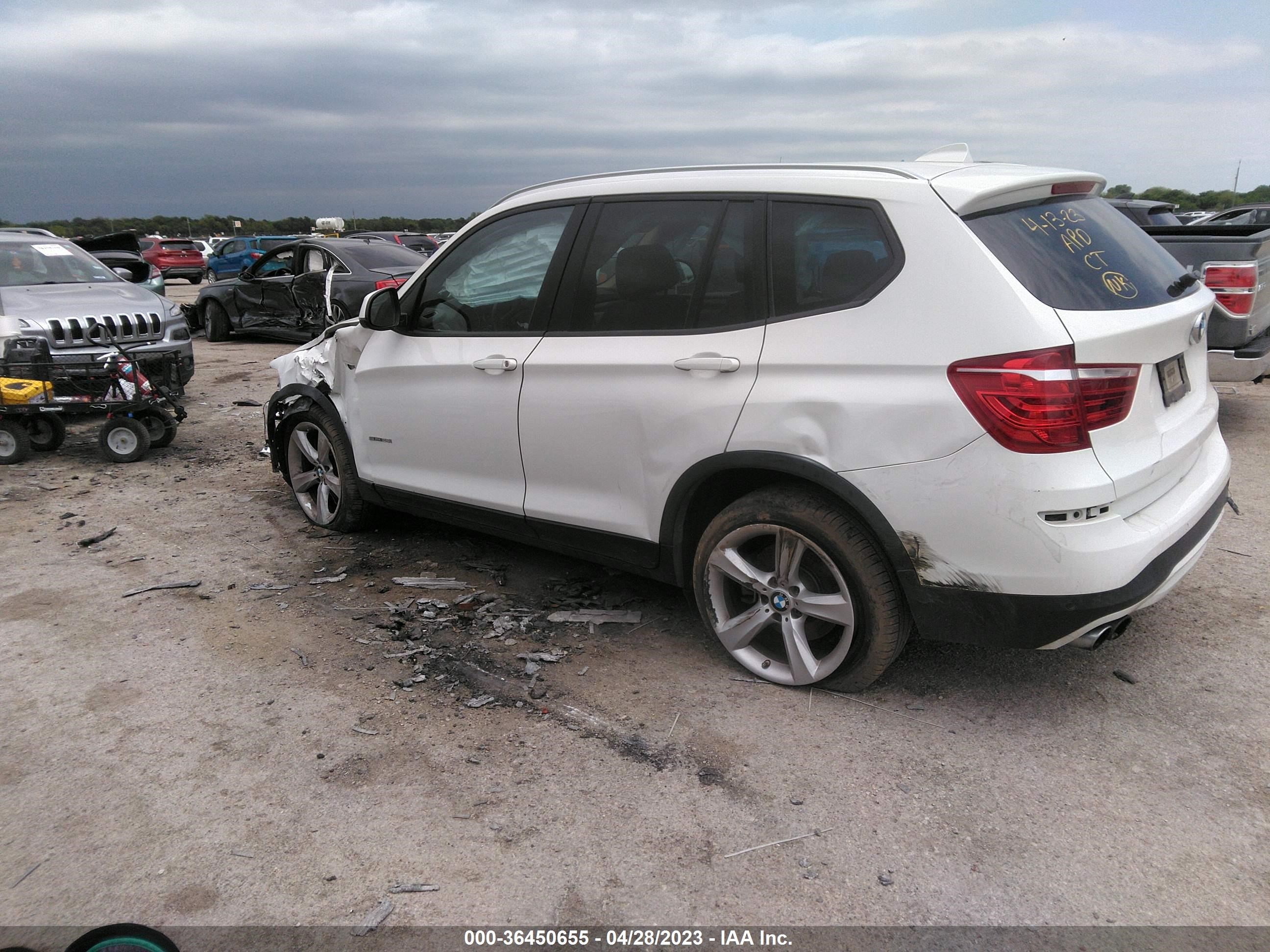 Photo 2 VIN: 5UXWZ7C57H0V84892 - BMW X3 