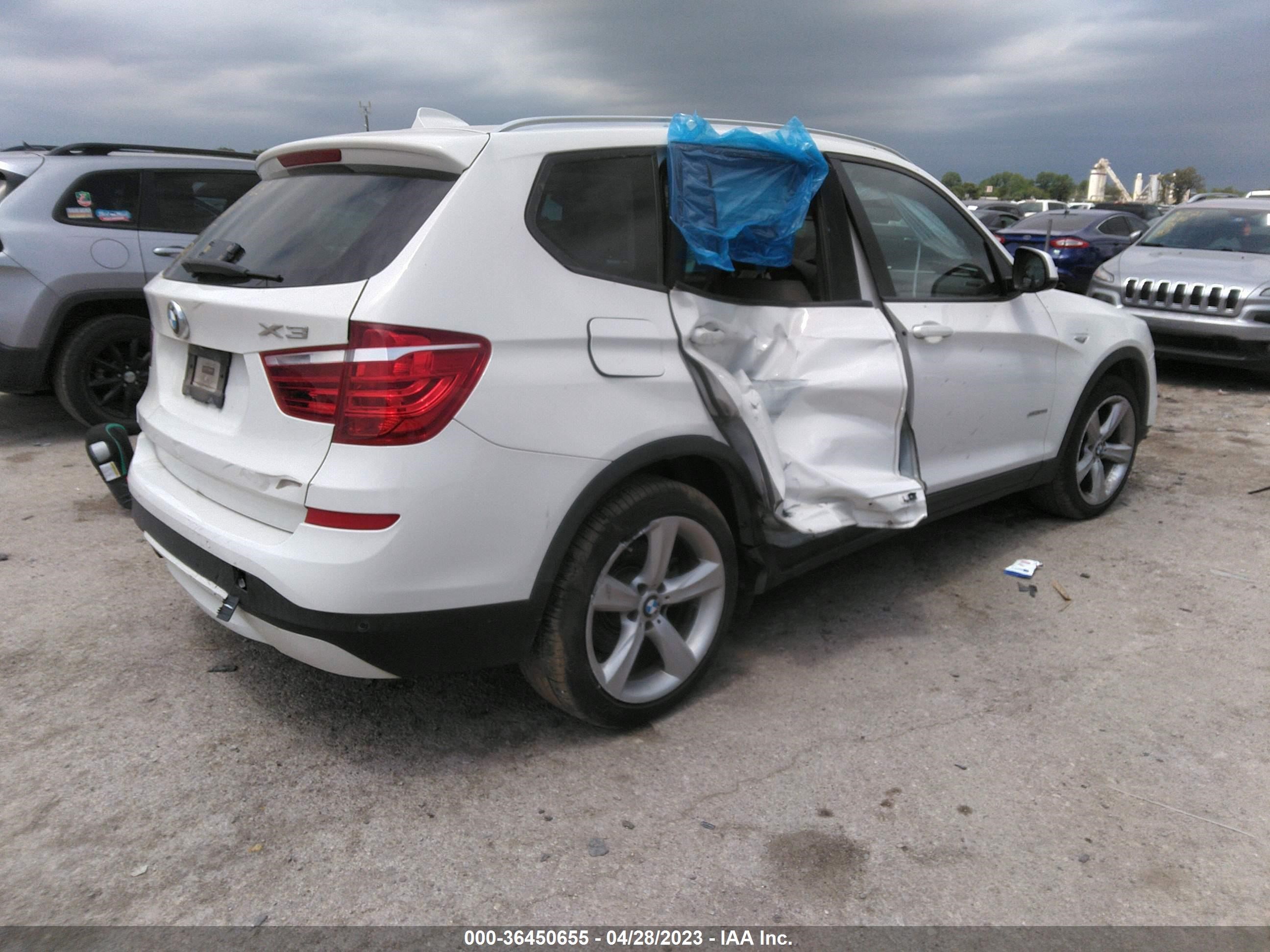 Photo 3 VIN: 5UXWZ7C57H0V84892 - BMW X3 