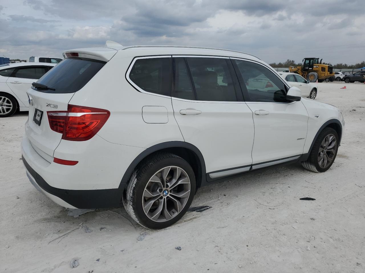 Photo 2 VIN: 5UXWZ7C58G0T43065 - BMW X3 