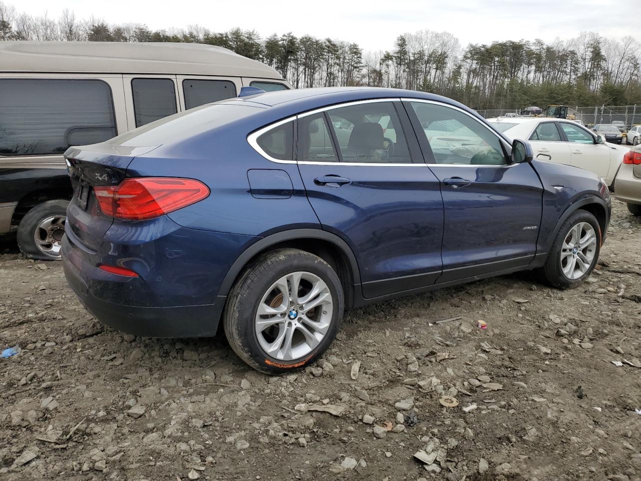 Photo 2 VIN: 5UXXW3C50F0M87438 - BMW X4 