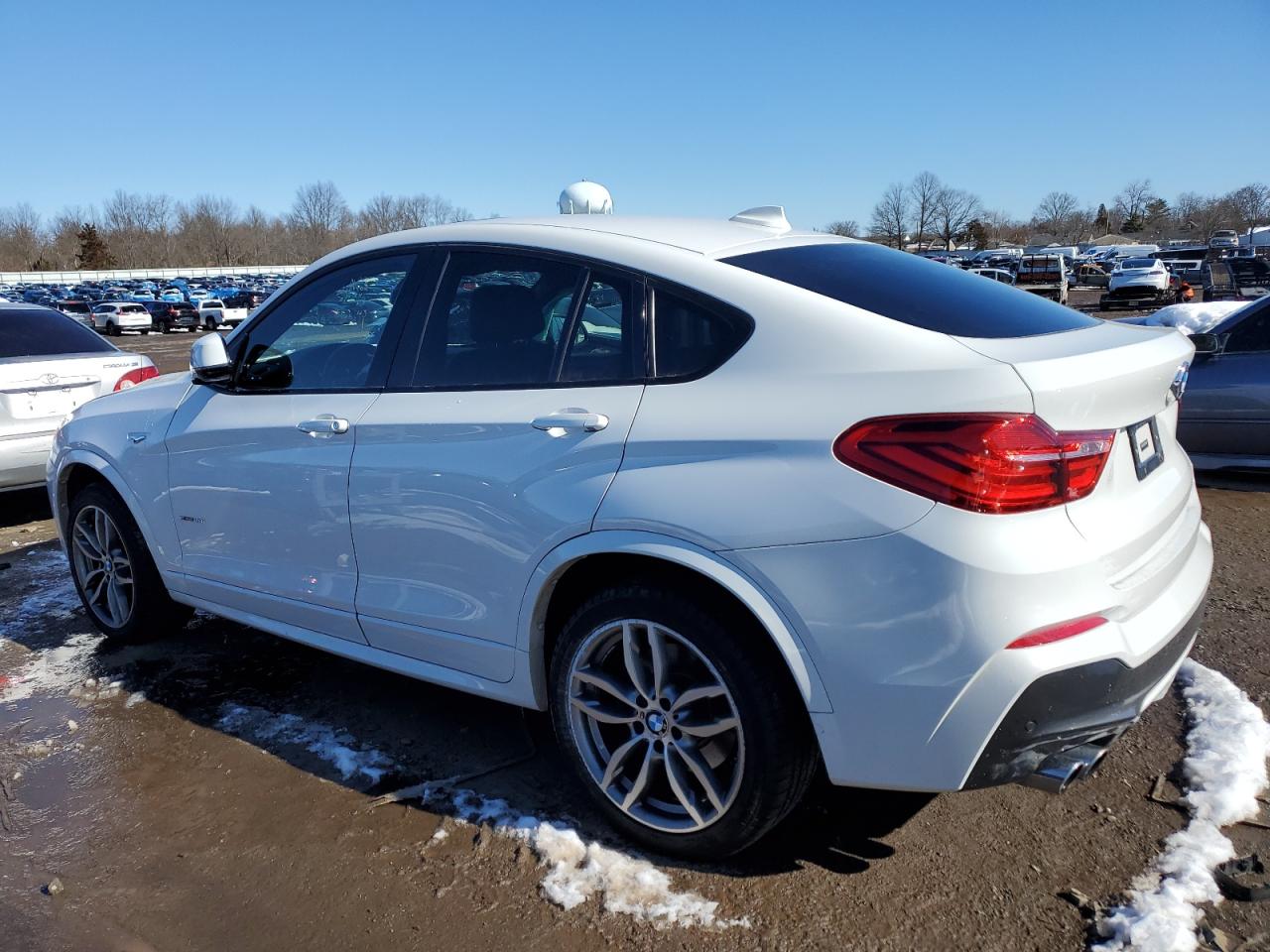 Photo 1 VIN: 5UXXW3C50G0R22749 - BMW X4 