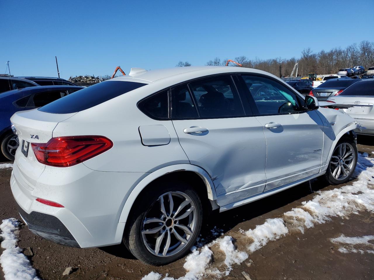 Photo 2 VIN: 5UXXW3C50G0R22749 - BMW X4 