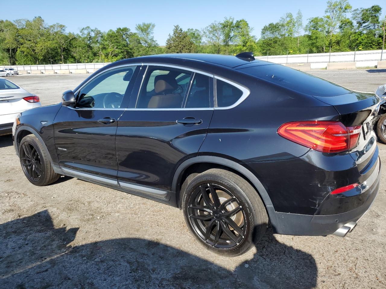 Photo 1 VIN: 5UXXW3C50J0T80706 - BMW X4 