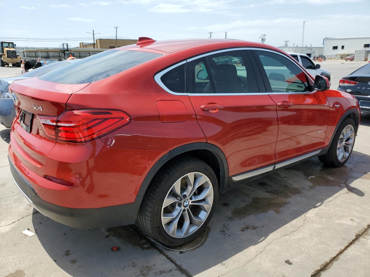 Photo 2 VIN: 5UXXW3C50J0T80947 - BMW X4 