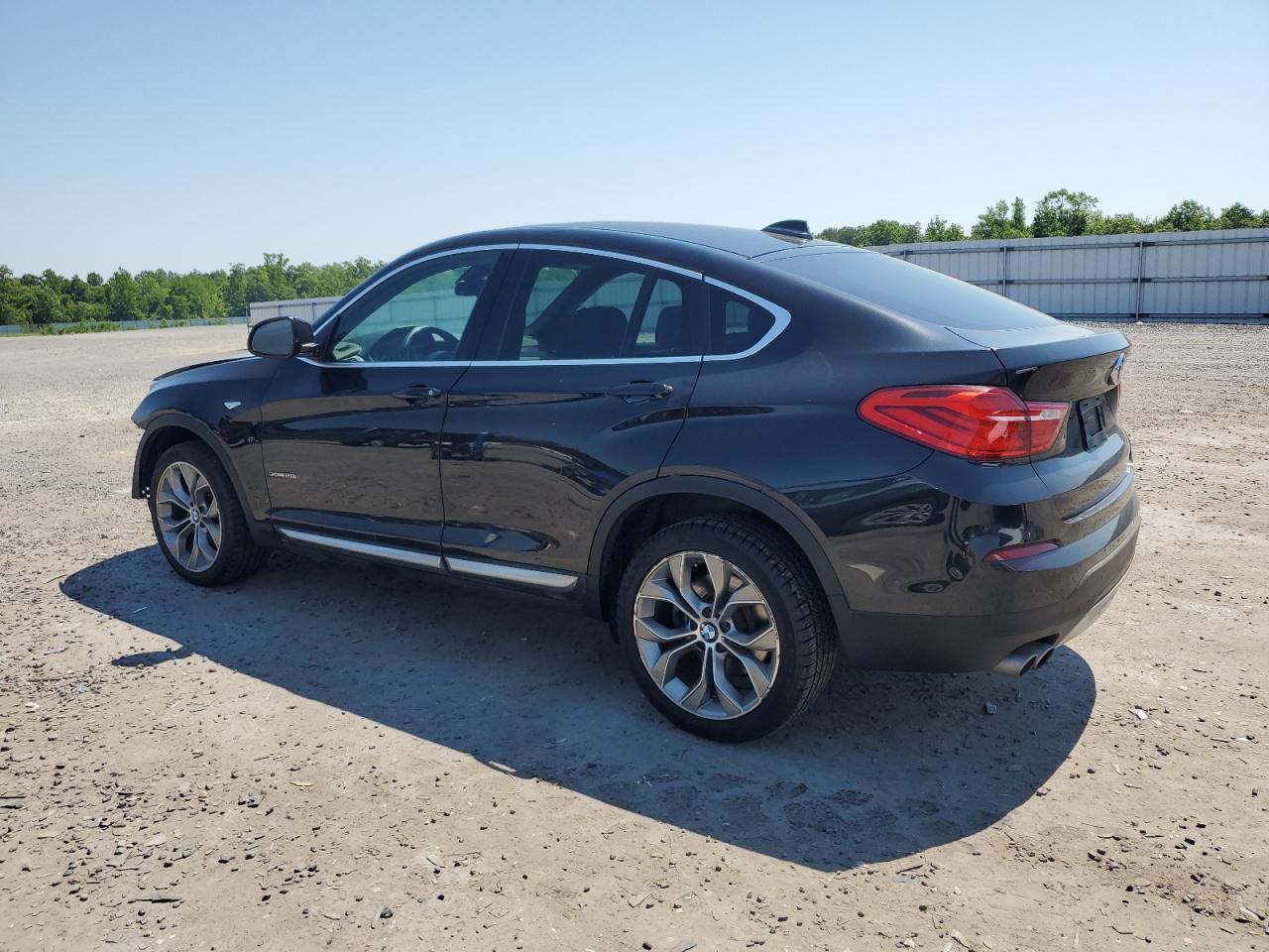 Photo 1 VIN: 5UXXW3C50J0Y66450 - BMW X4 