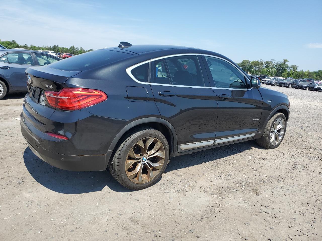 Photo 2 VIN: 5UXXW3C50J0Y66450 - BMW X4 