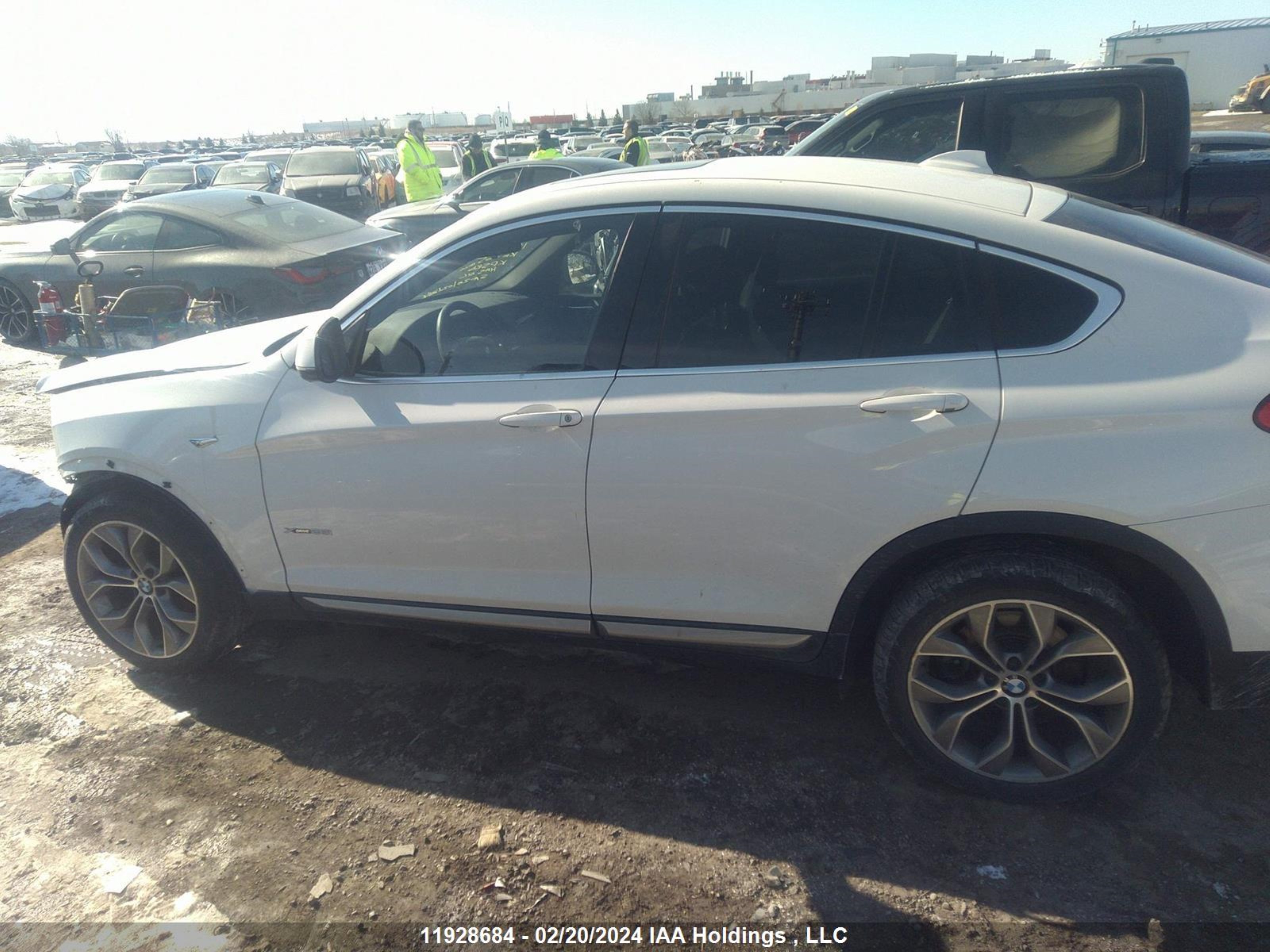 Photo 14 VIN: 5UXXW3C51F0F88720 - BMW X4 