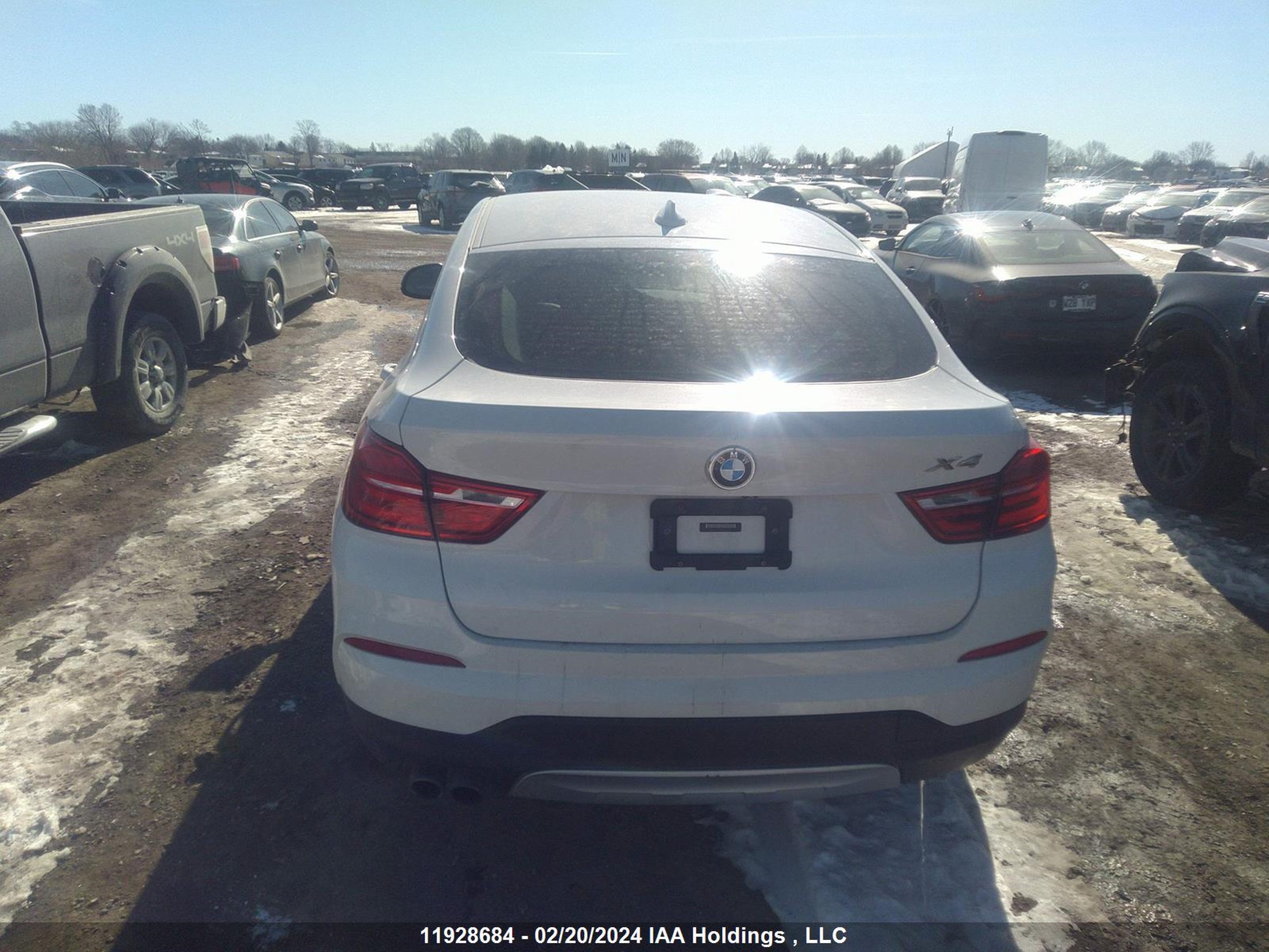 Photo 16 VIN: 5UXXW3C51F0F88720 - BMW X4 