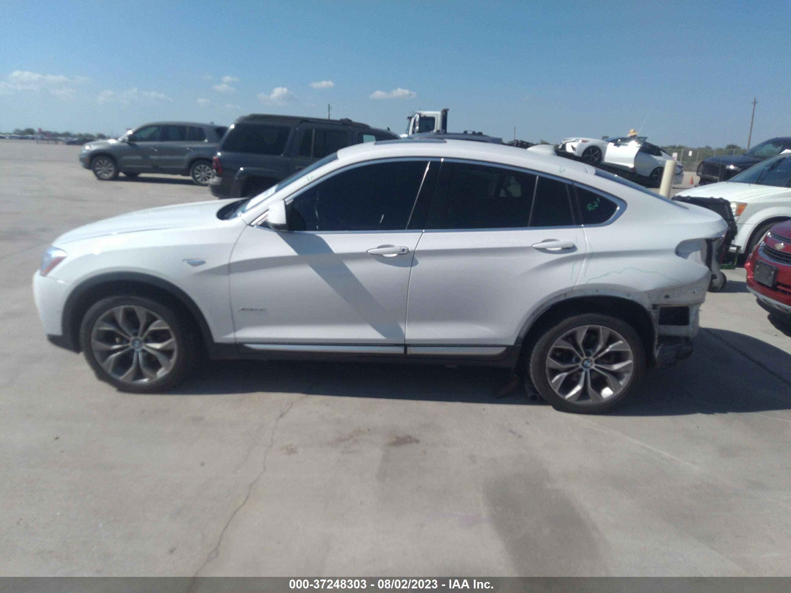 Photo 13 VIN: 5UXXW3C52J0T82165 - BMW X4 