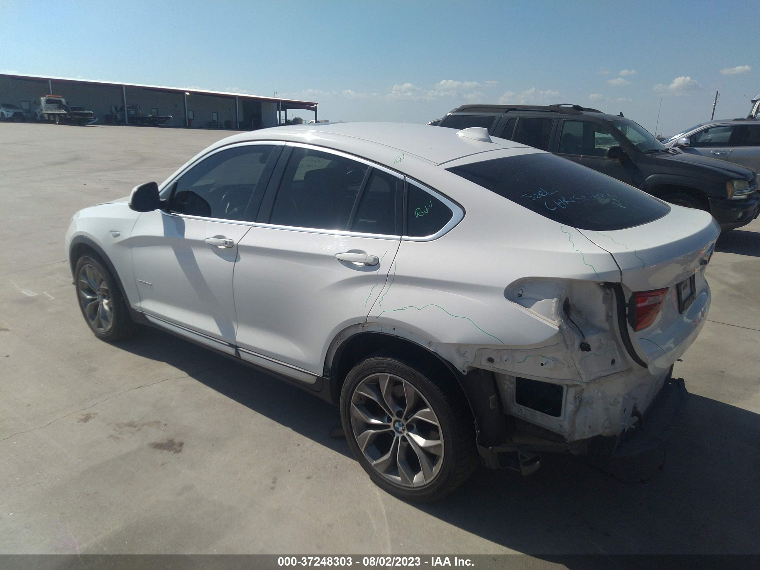 Photo 2 VIN: 5UXXW3C52J0T82165 - BMW X4 