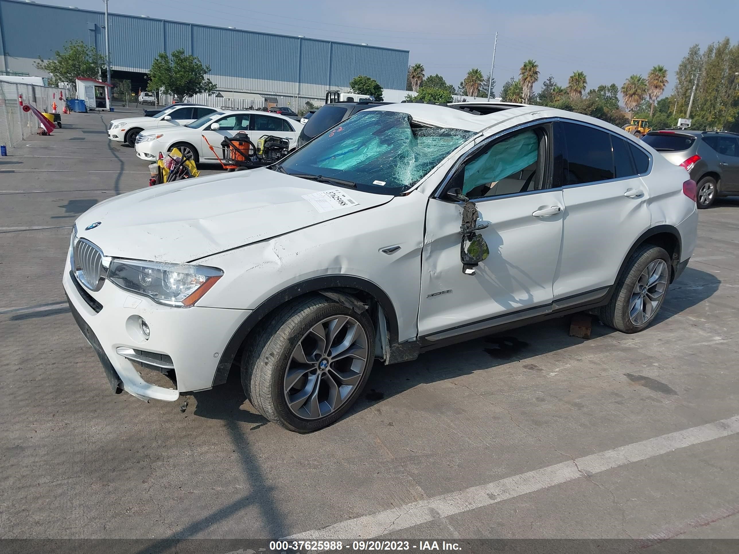 Photo 1 VIN: 5UXXW3C53J0Y66460 - BMW X4 